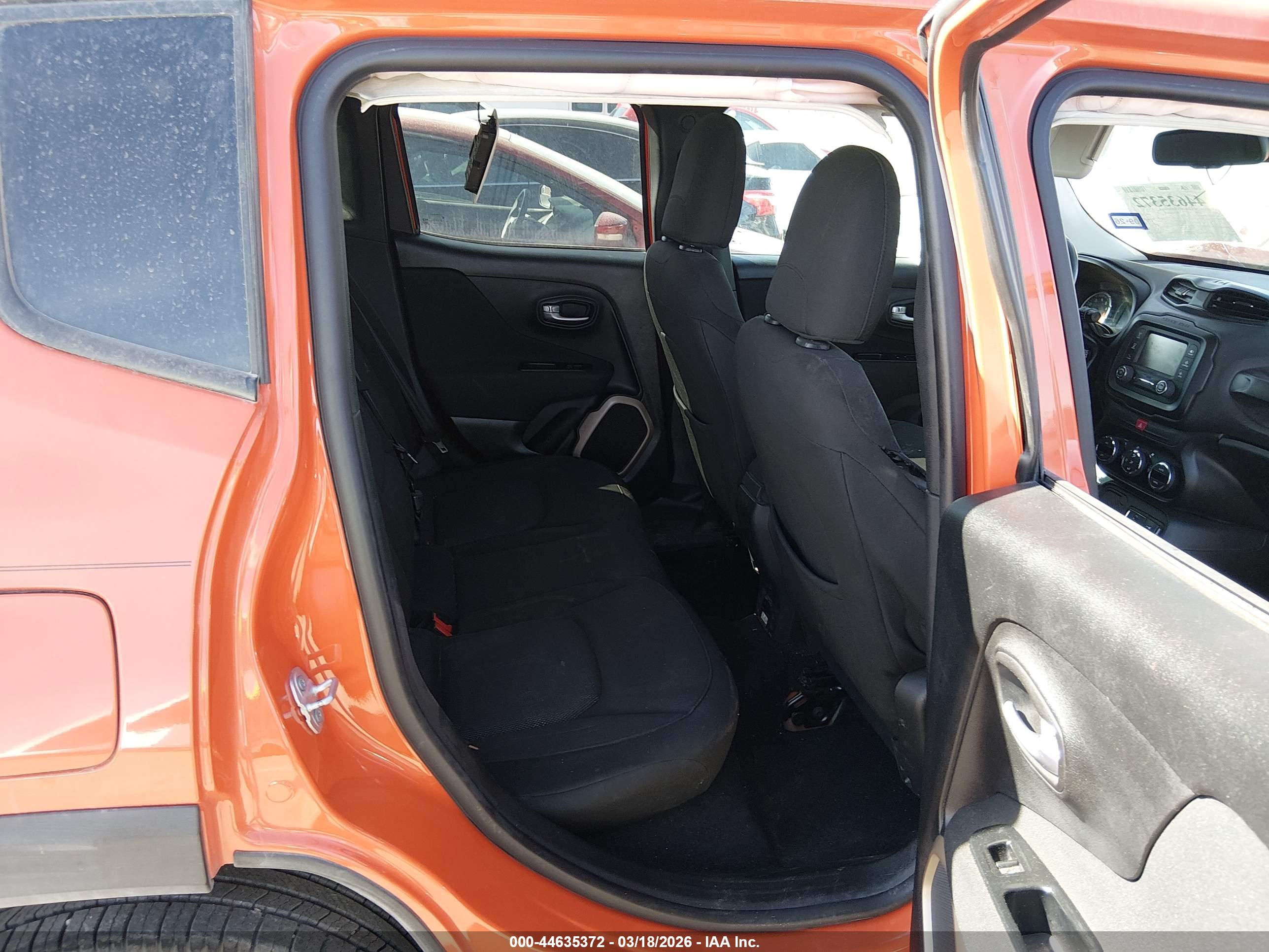 JEEP RENEGADE image 8