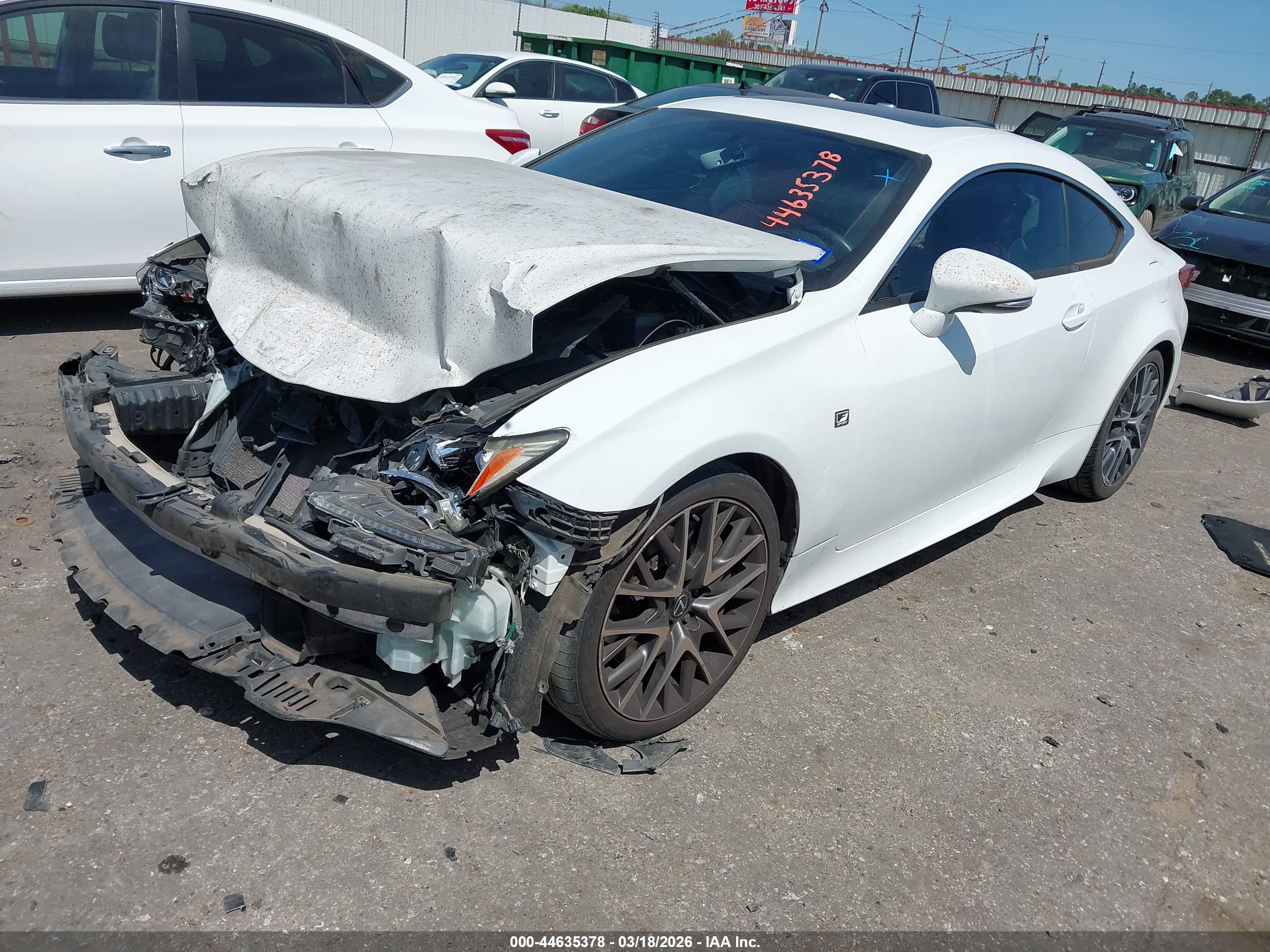 LEXUS RC image 2