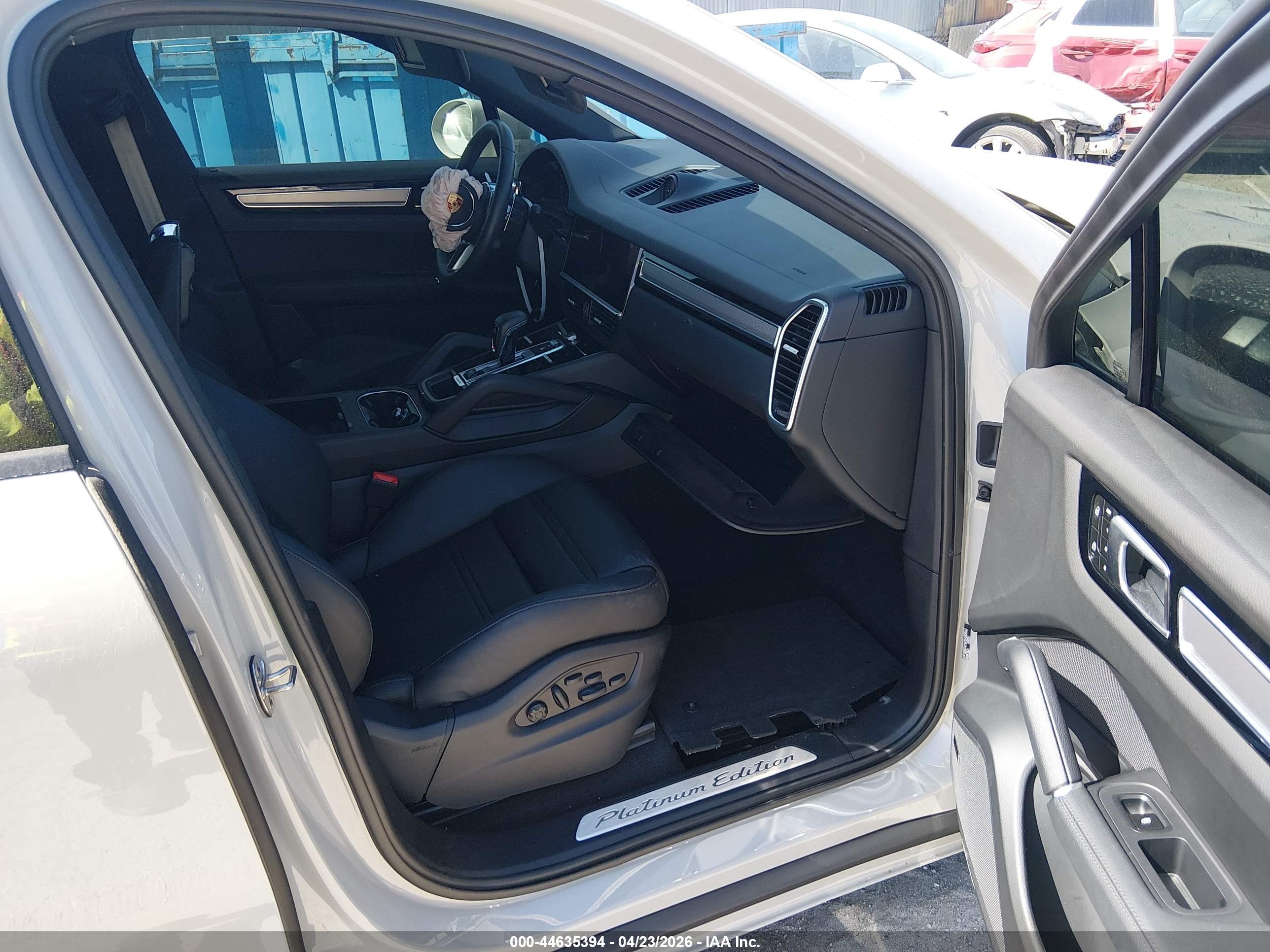 PORSCHE CAYENNE image 5