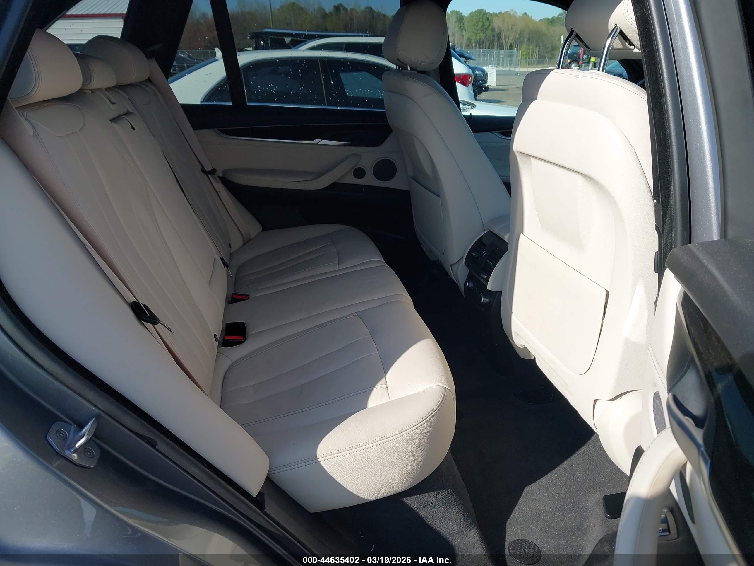 BMW X5 image 8