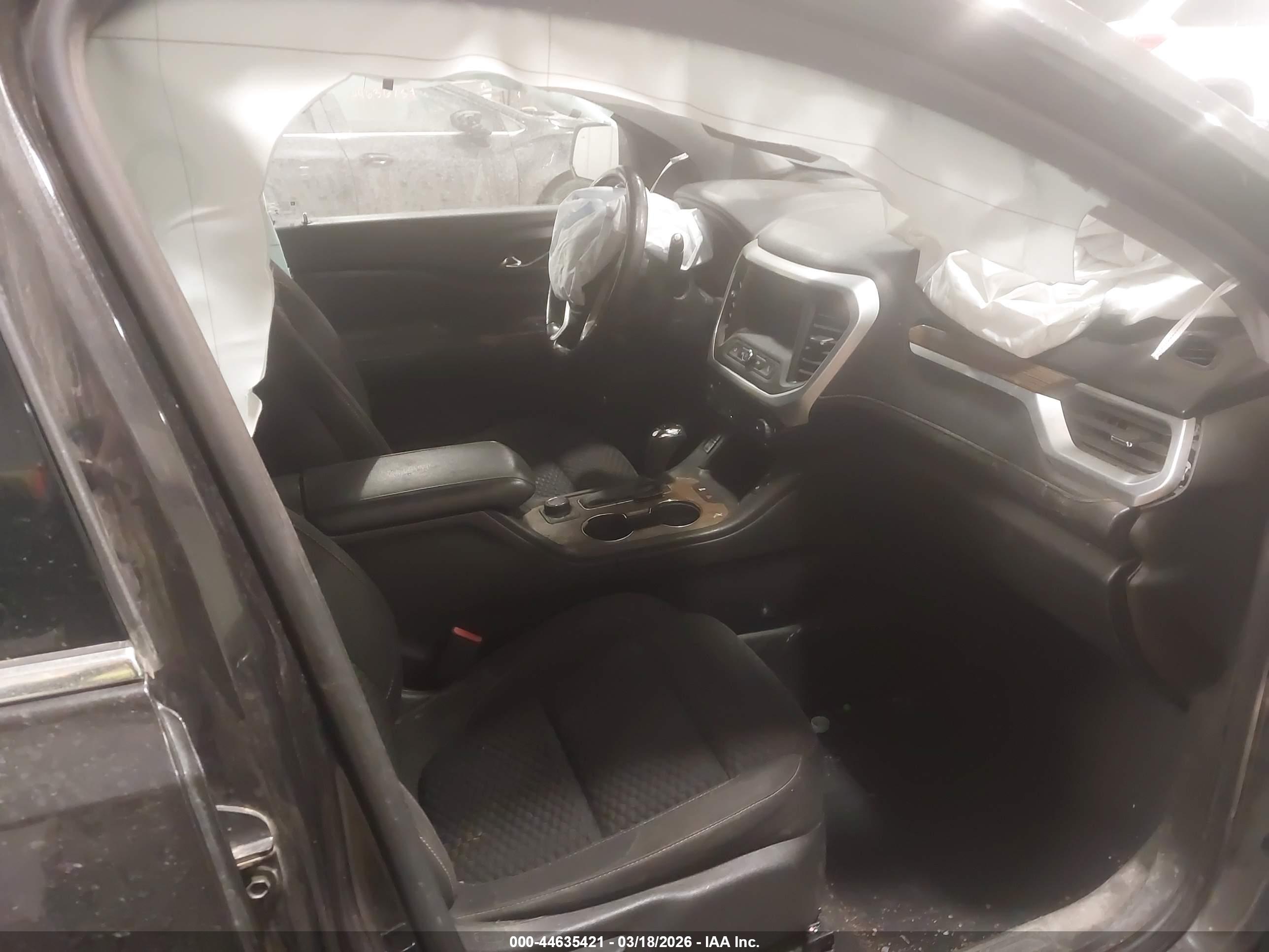 GMC ACADIA image 5