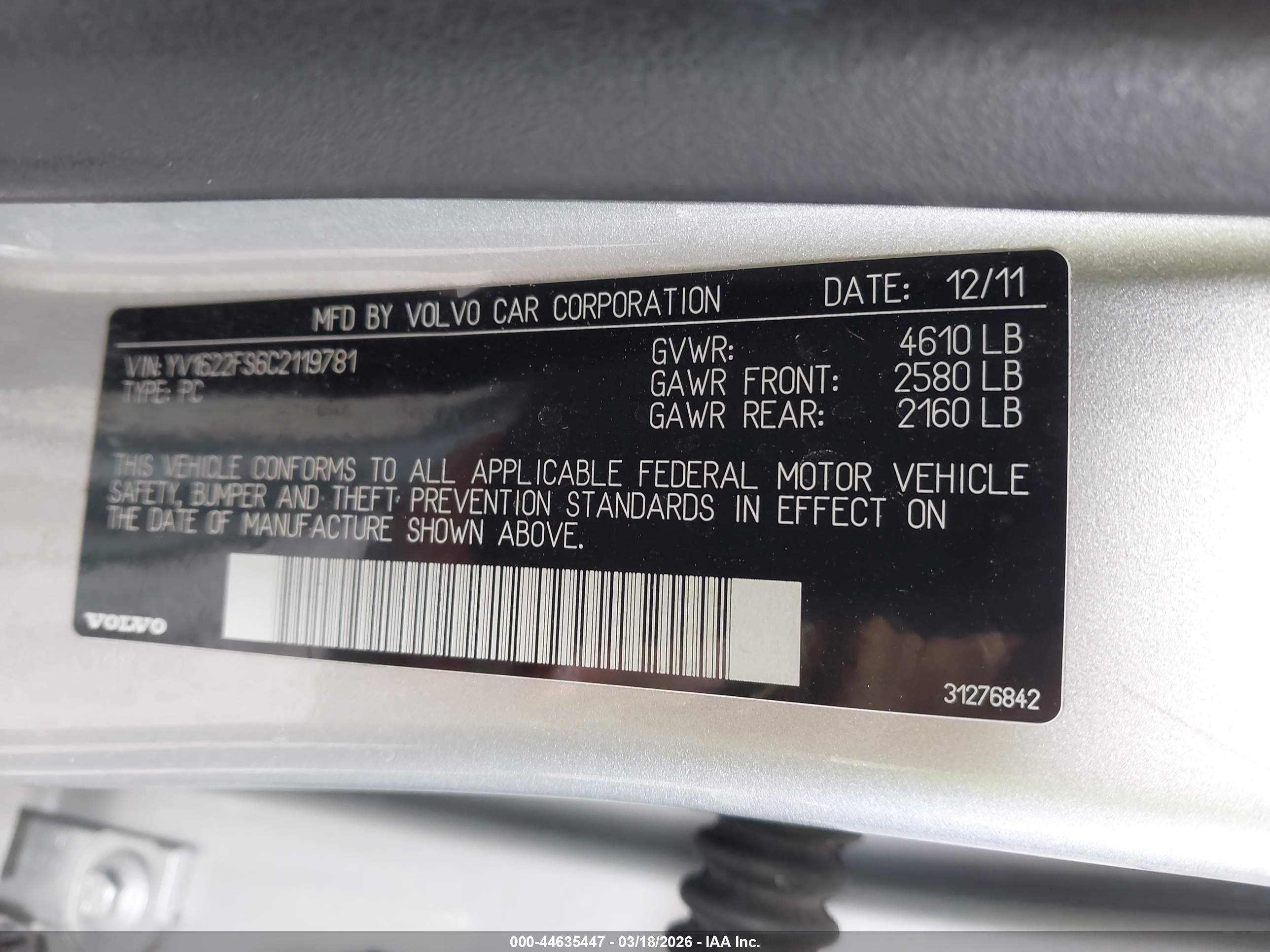 VOLVO S60 image 9