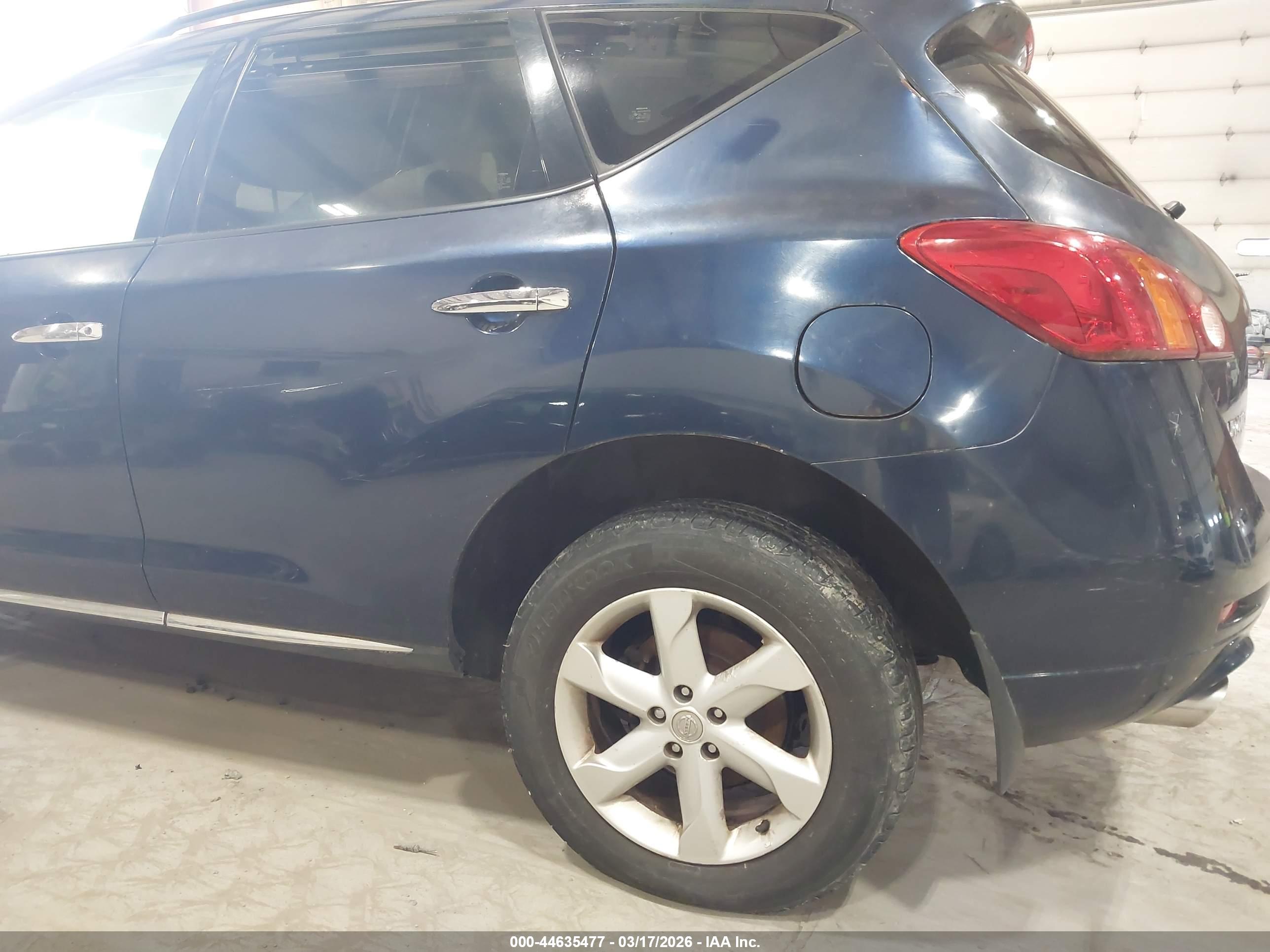 NISSAN MURANO image 6