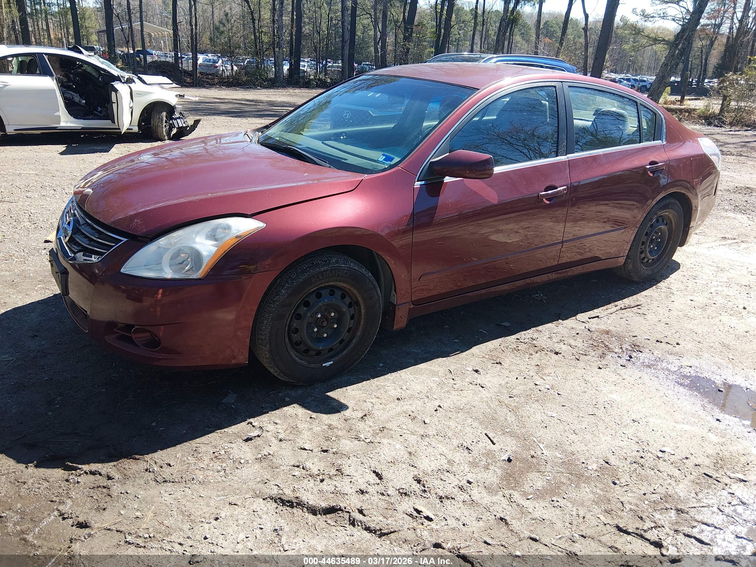 NISSAN ALTIMA image 2
