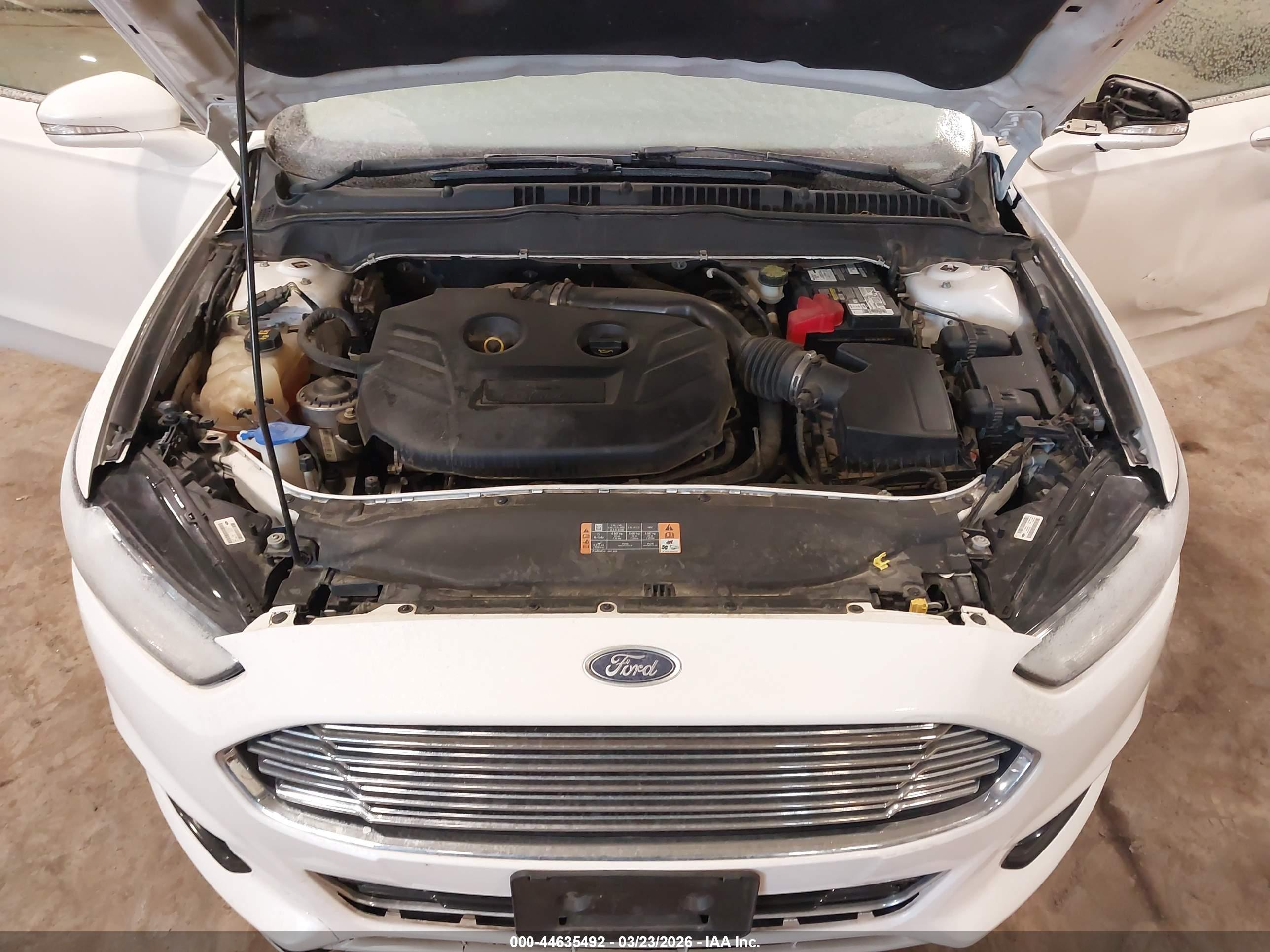 FORD FUSION image 10
