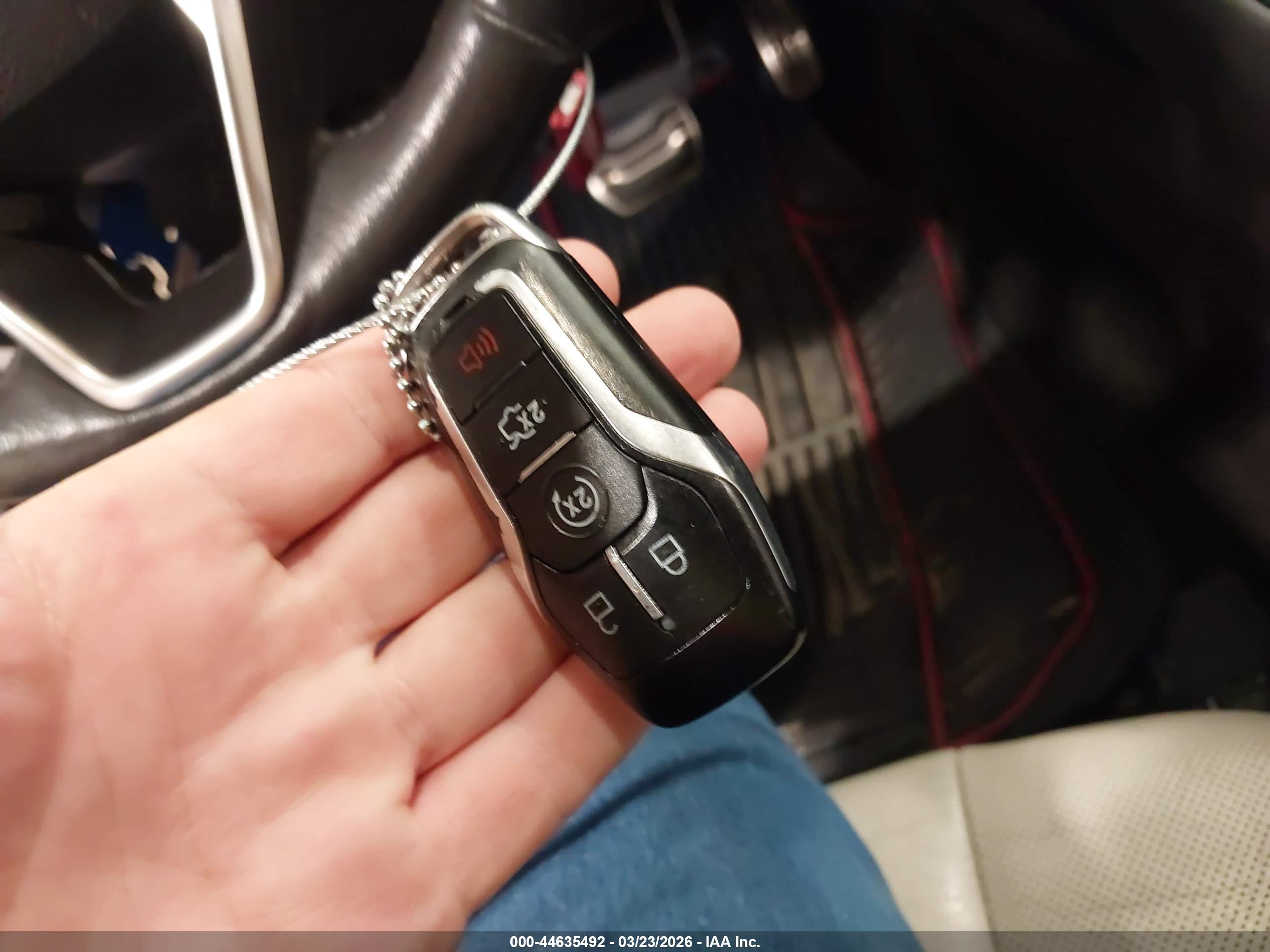 FORD FUSION image 11