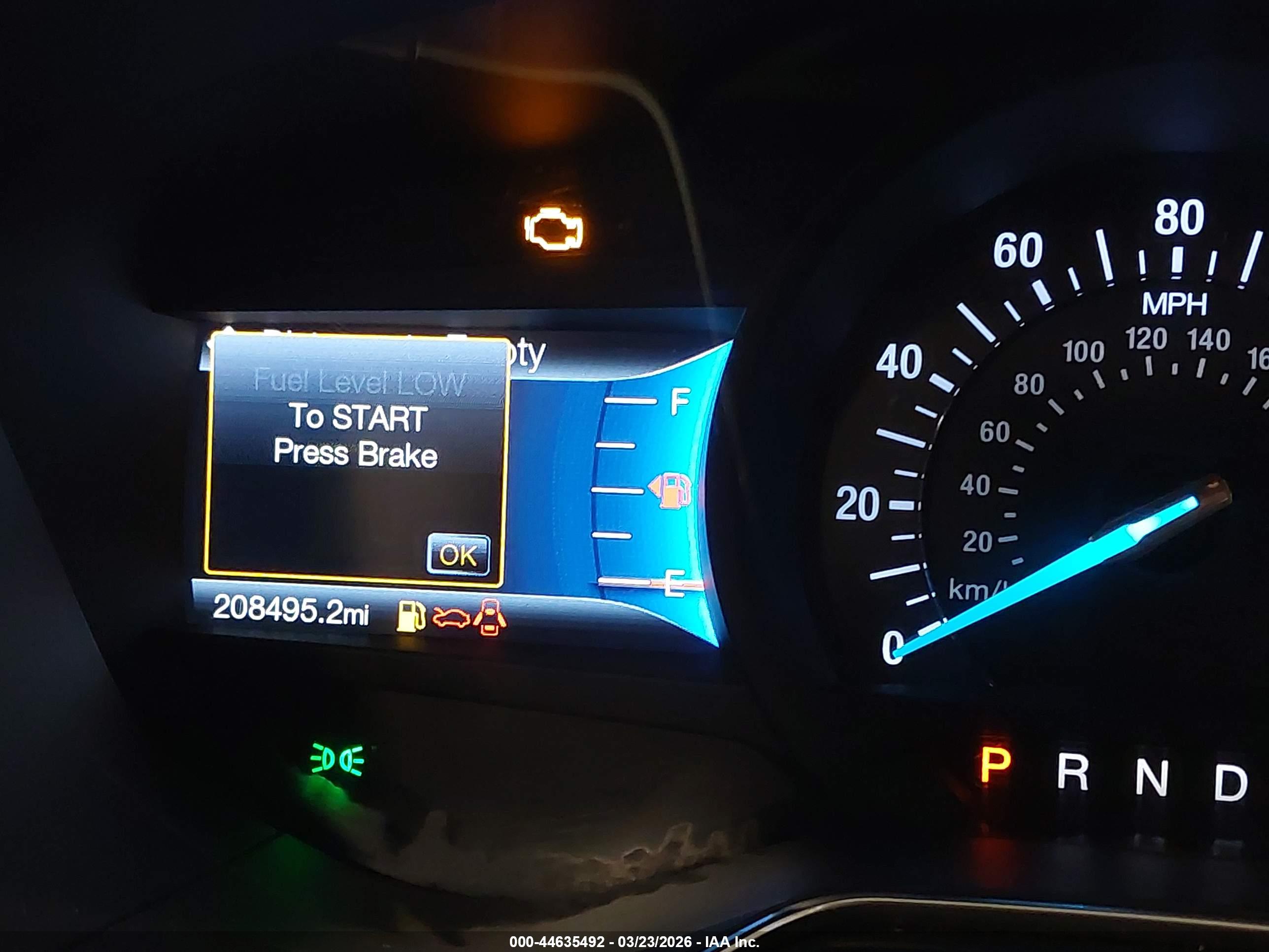 FORD FUSION image 7