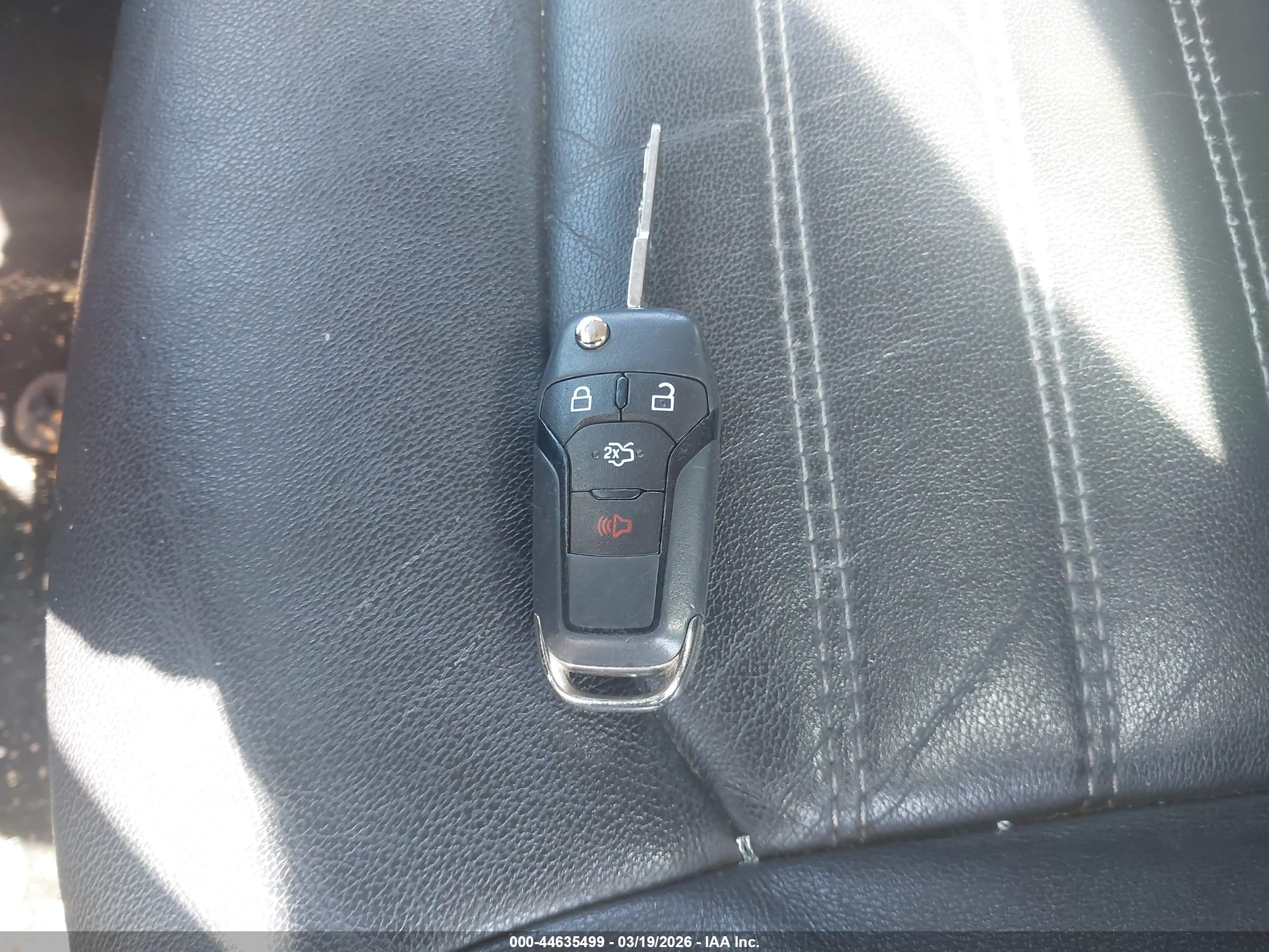 FORD FUSION image 11