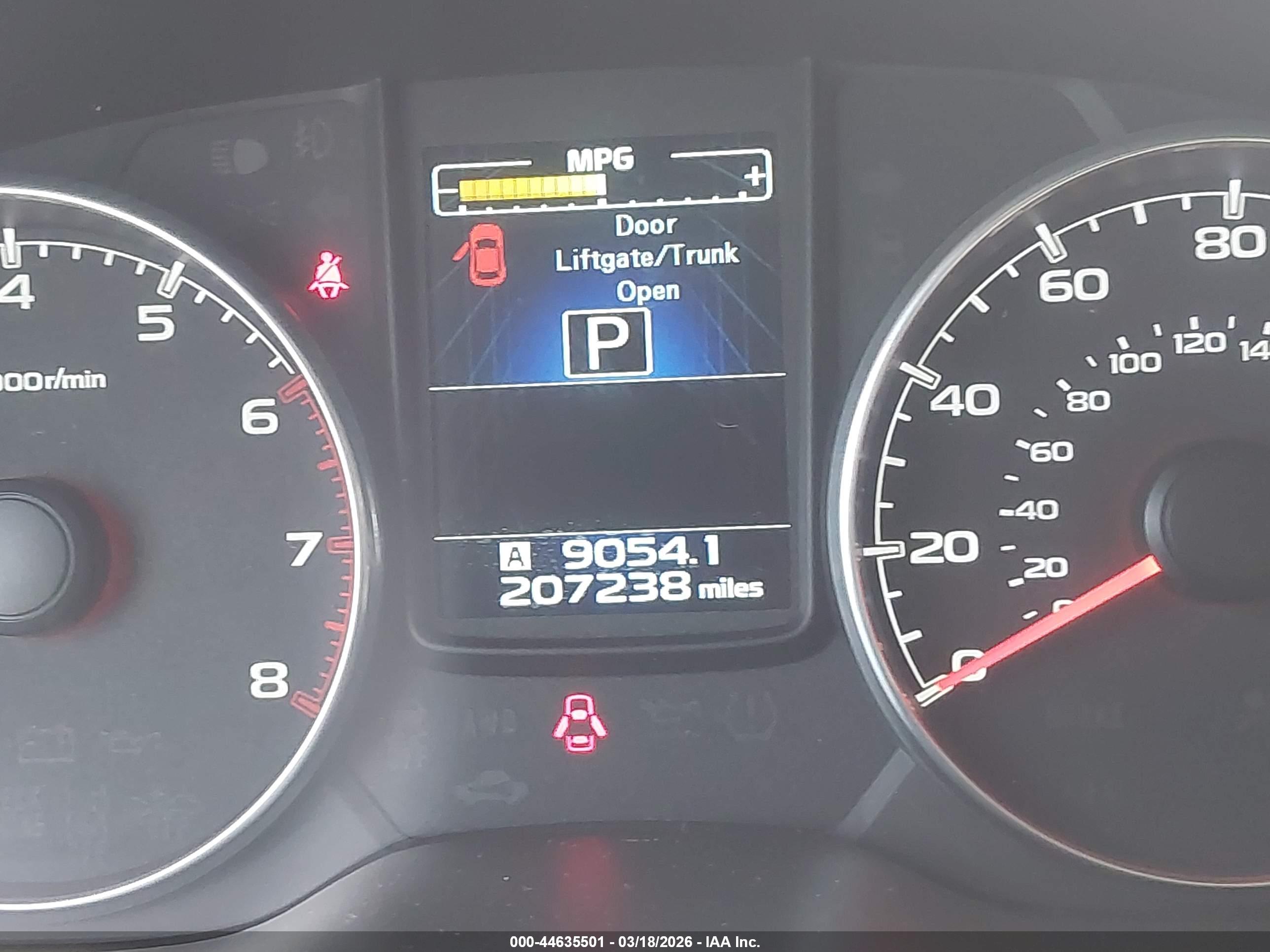SUBARU OUTBACK image 7