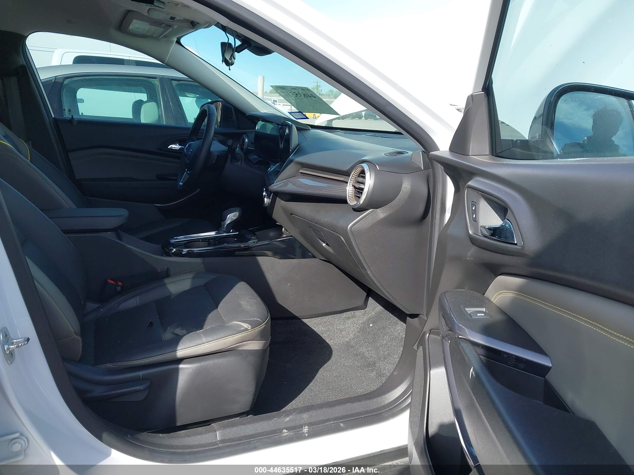 CHEVROLET TRAX image 5