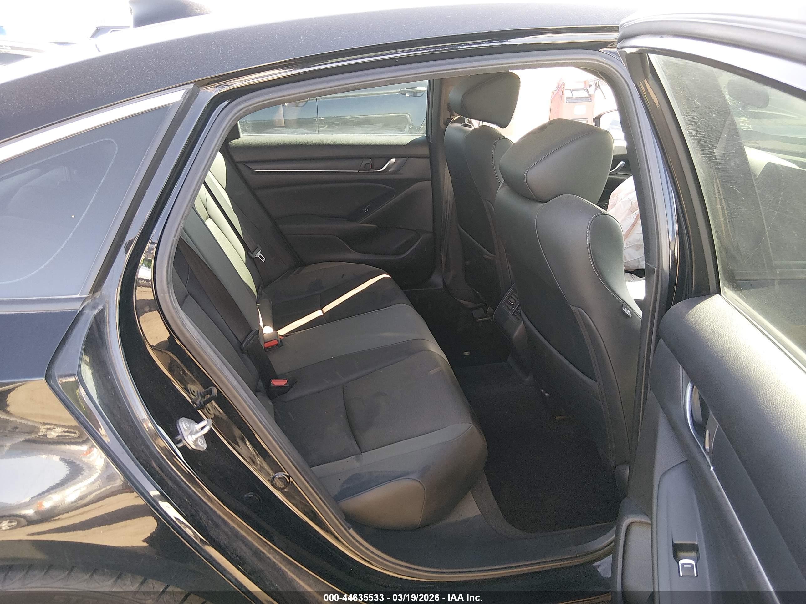 HONDA ACCORD image 8