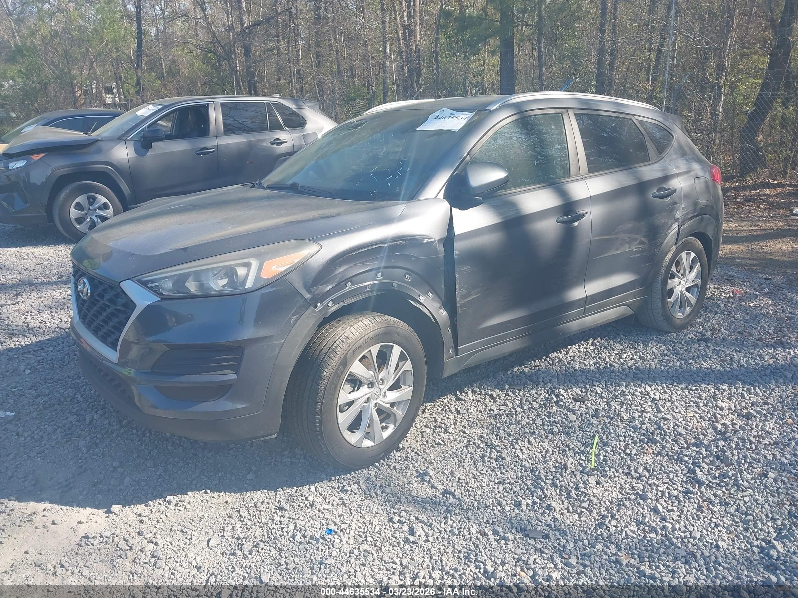 HYUNDAI TUCSON image 2