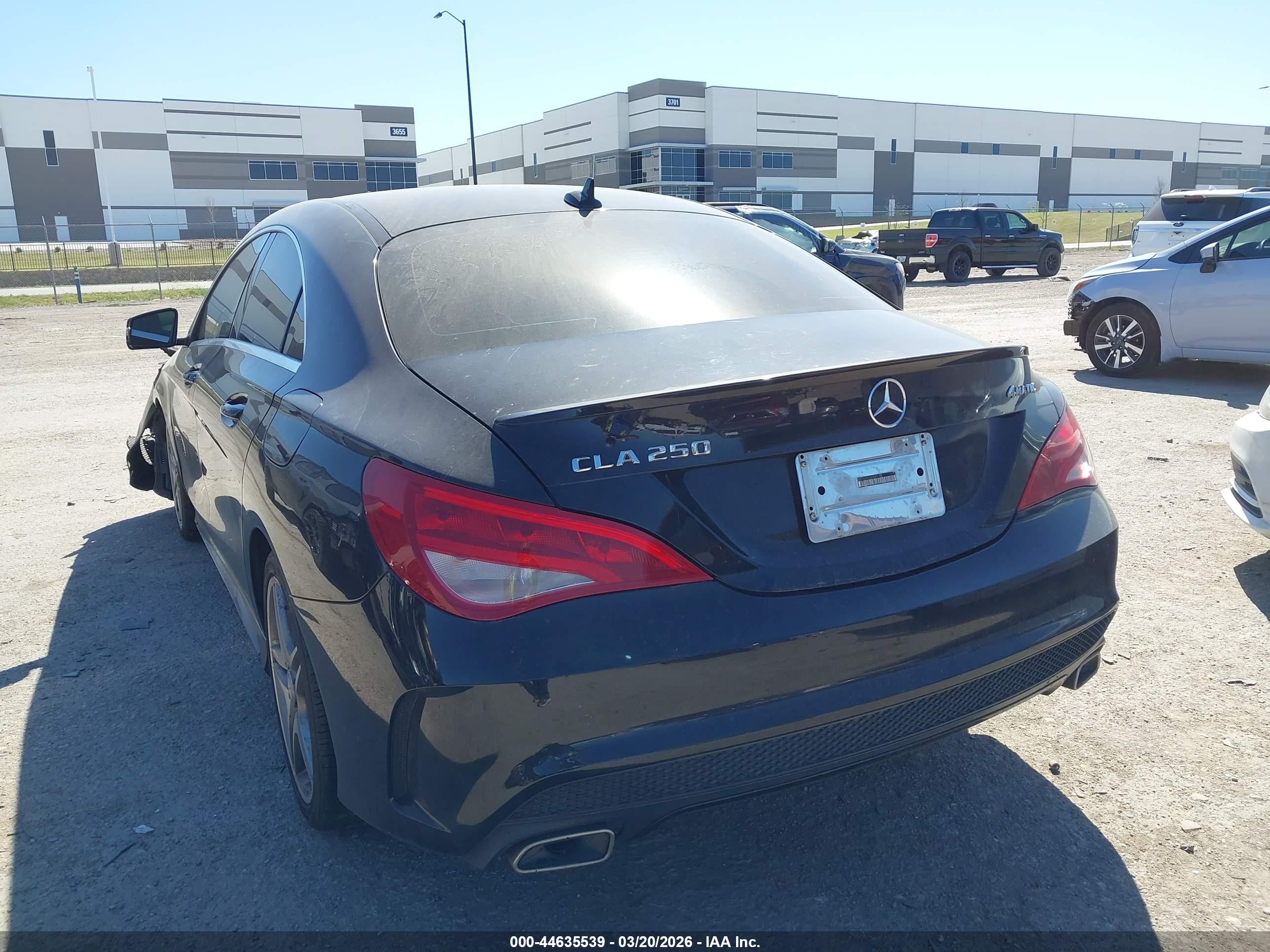MERCEDES-BENZ CLA image 3