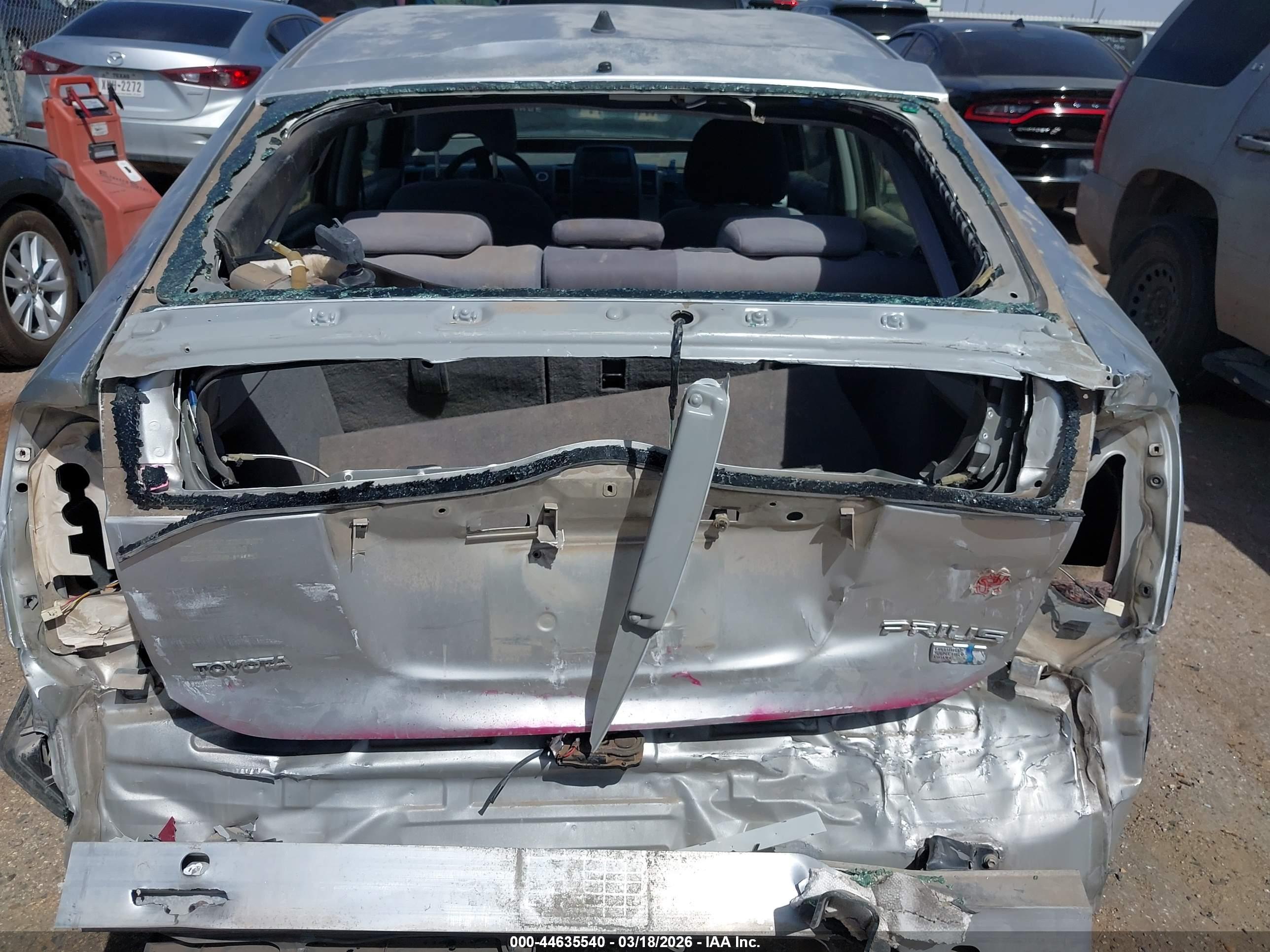 TOYOTA PRIUS image 6