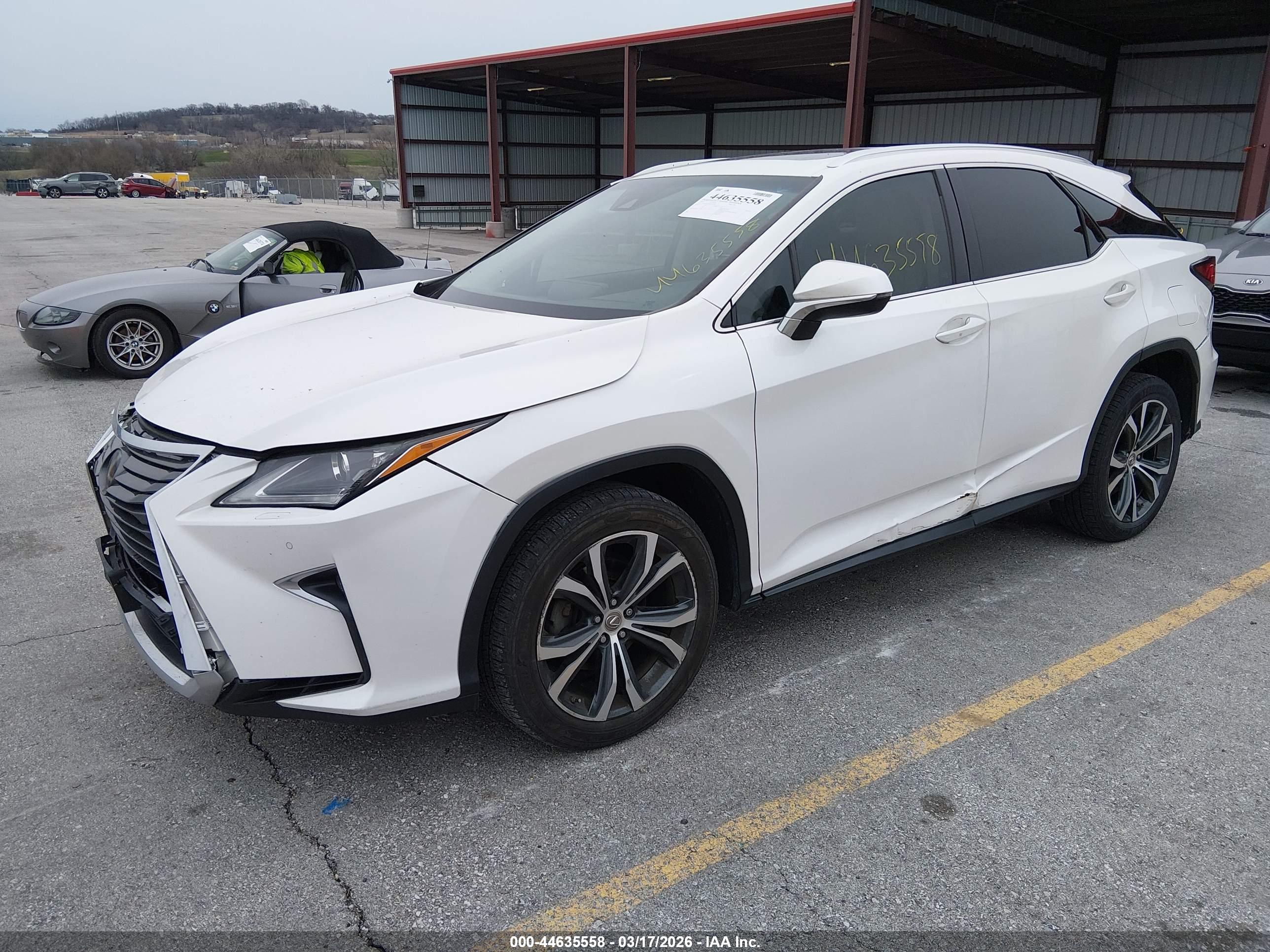 LEXUS RX image 2