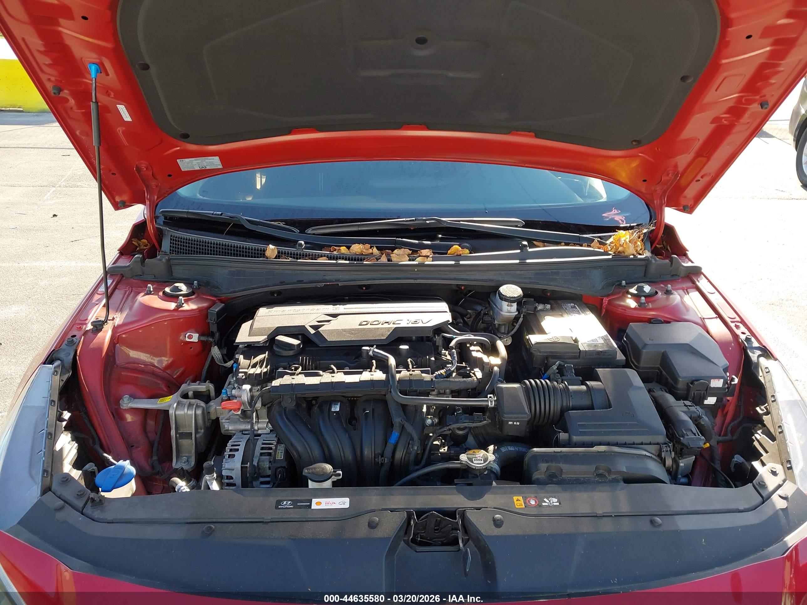 HYUNDAI ELANTRA image 10