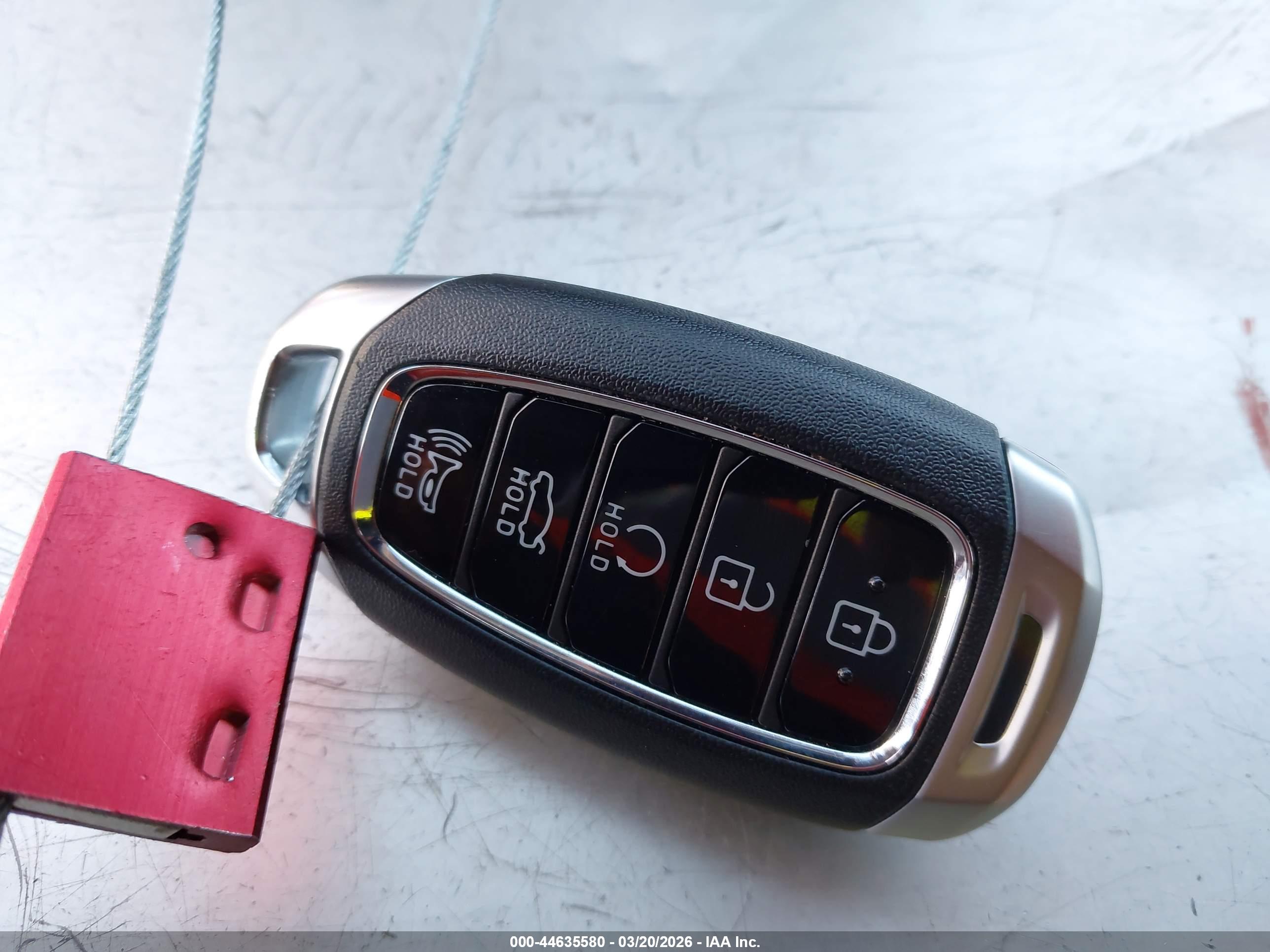 HYUNDAI ELANTRA image 11