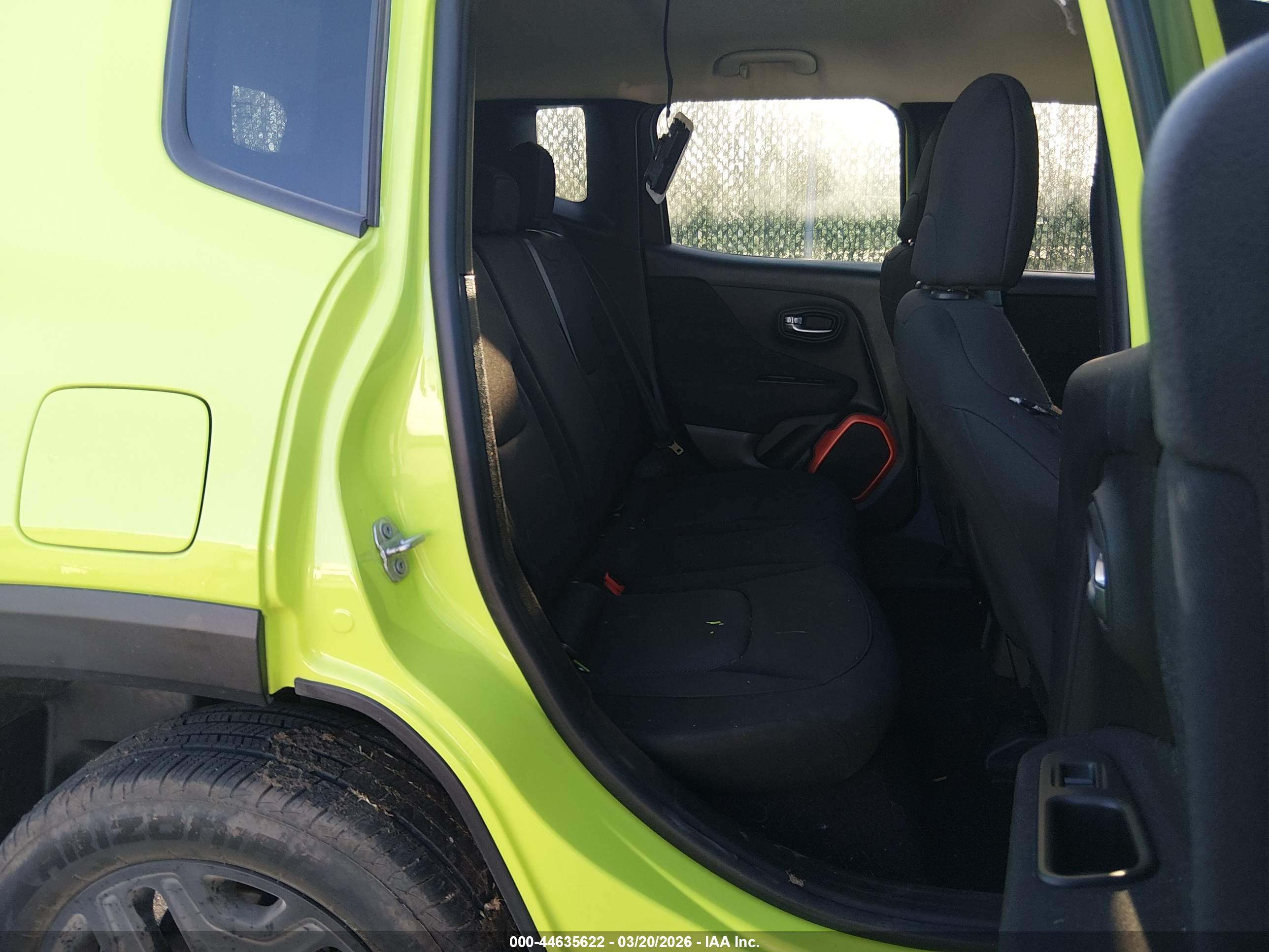 JEEP RENEGADE image 8