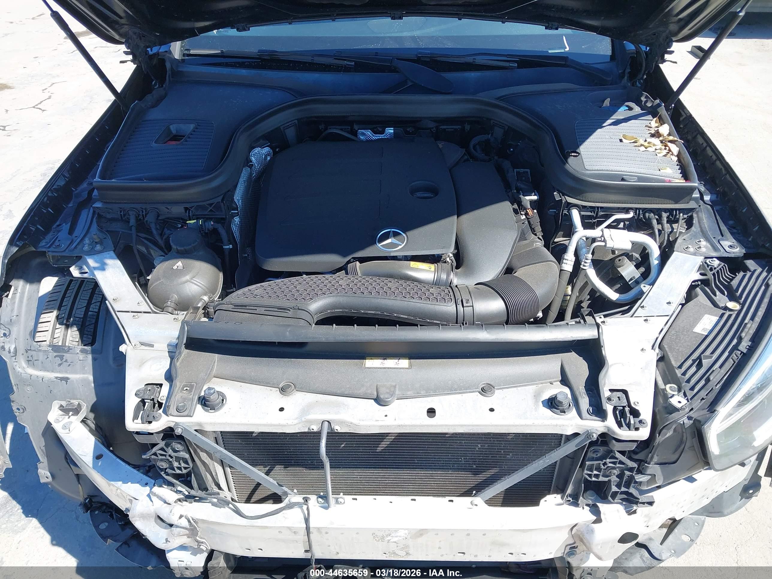 MERCEDES-BENZ GLC image 10