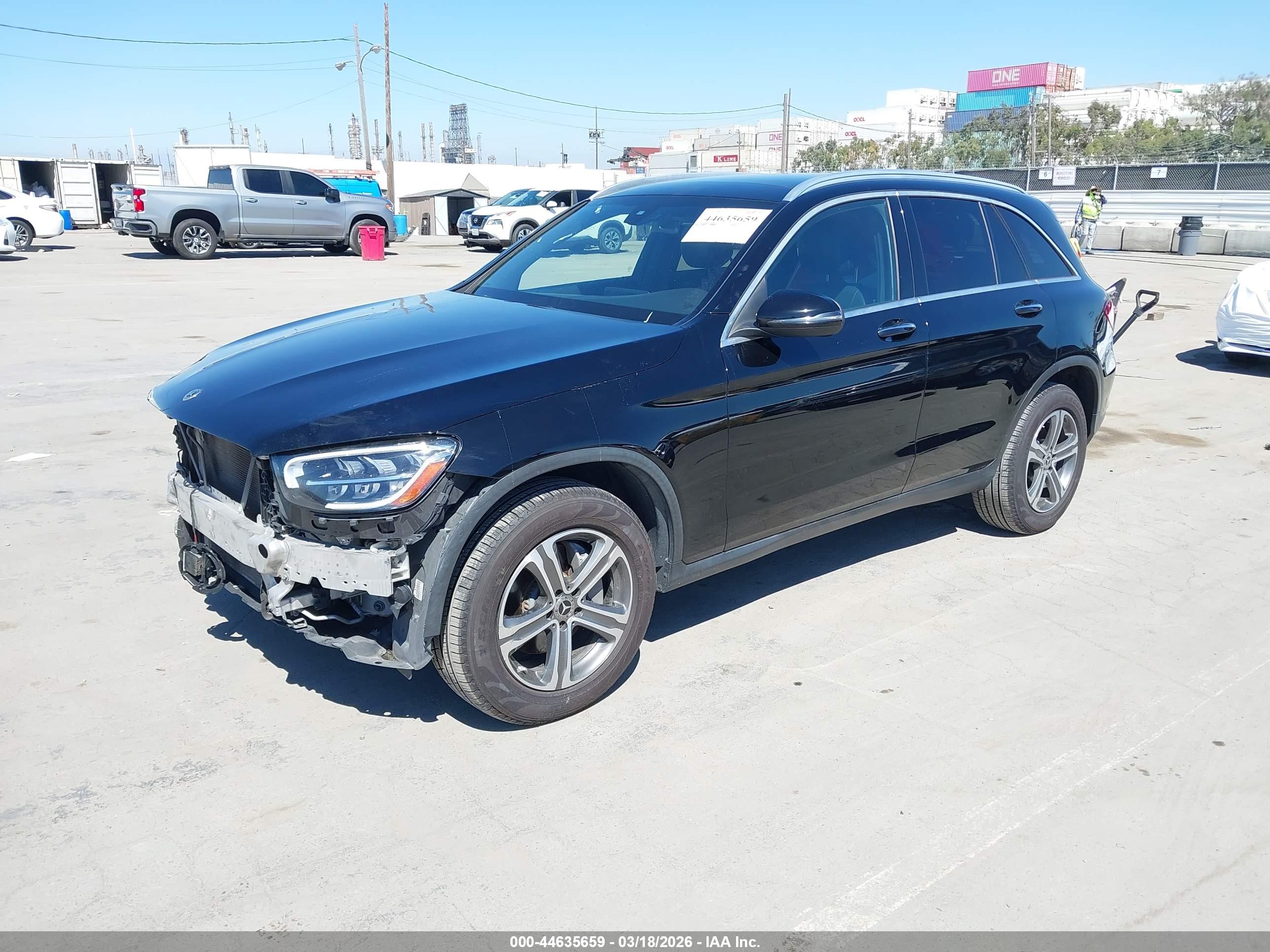 MERCEDES-BENZ GLC image 2