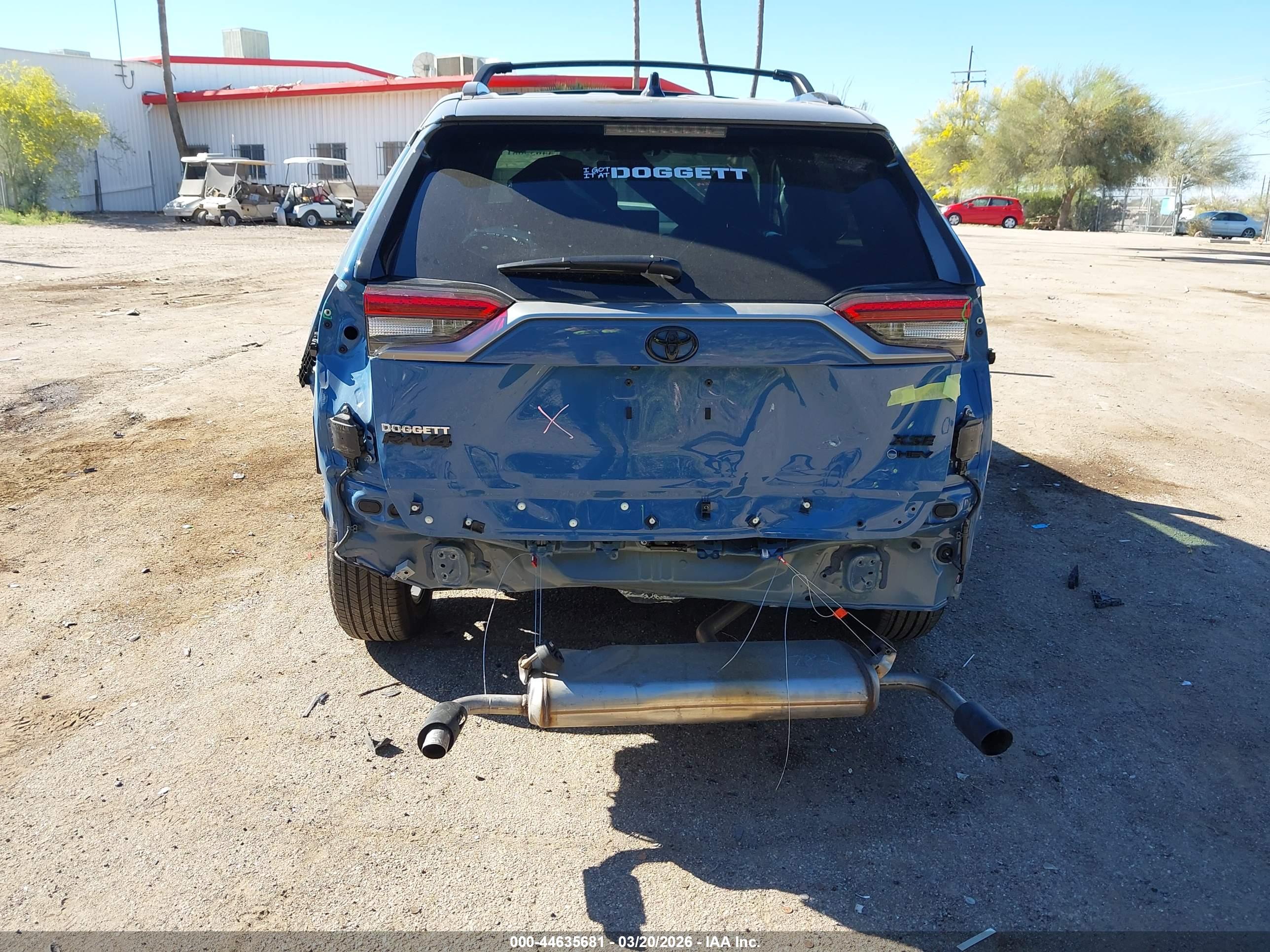 TOYOTA RAV4 image 6