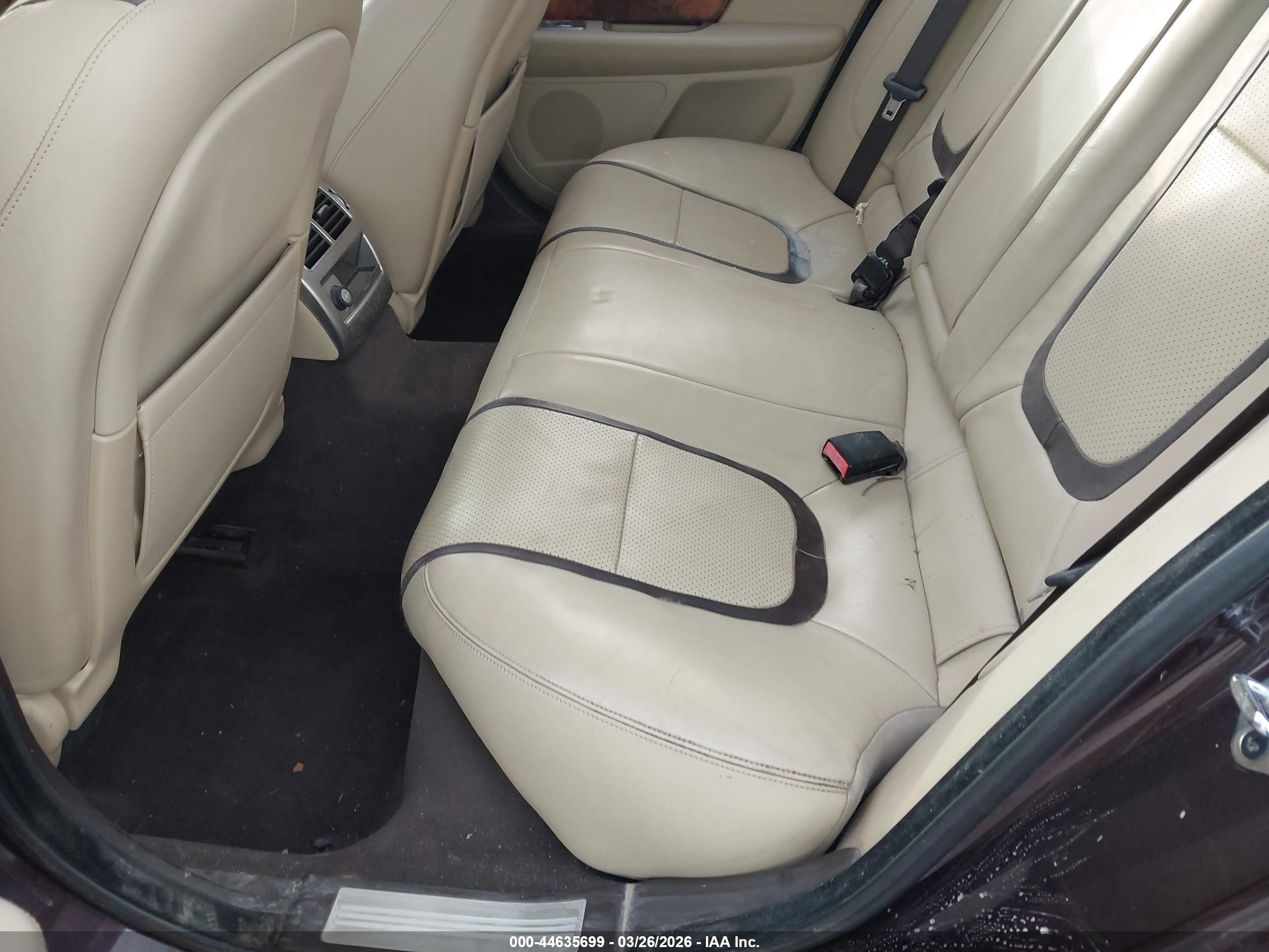 JAGUAR XF image 8