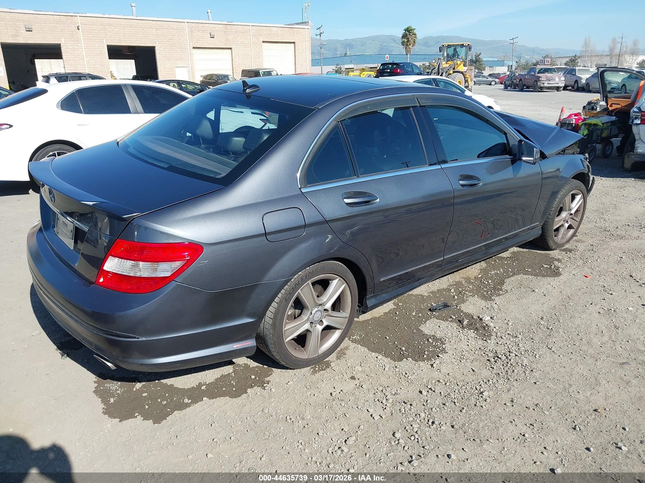 MERCEDES-BENZ C image 4