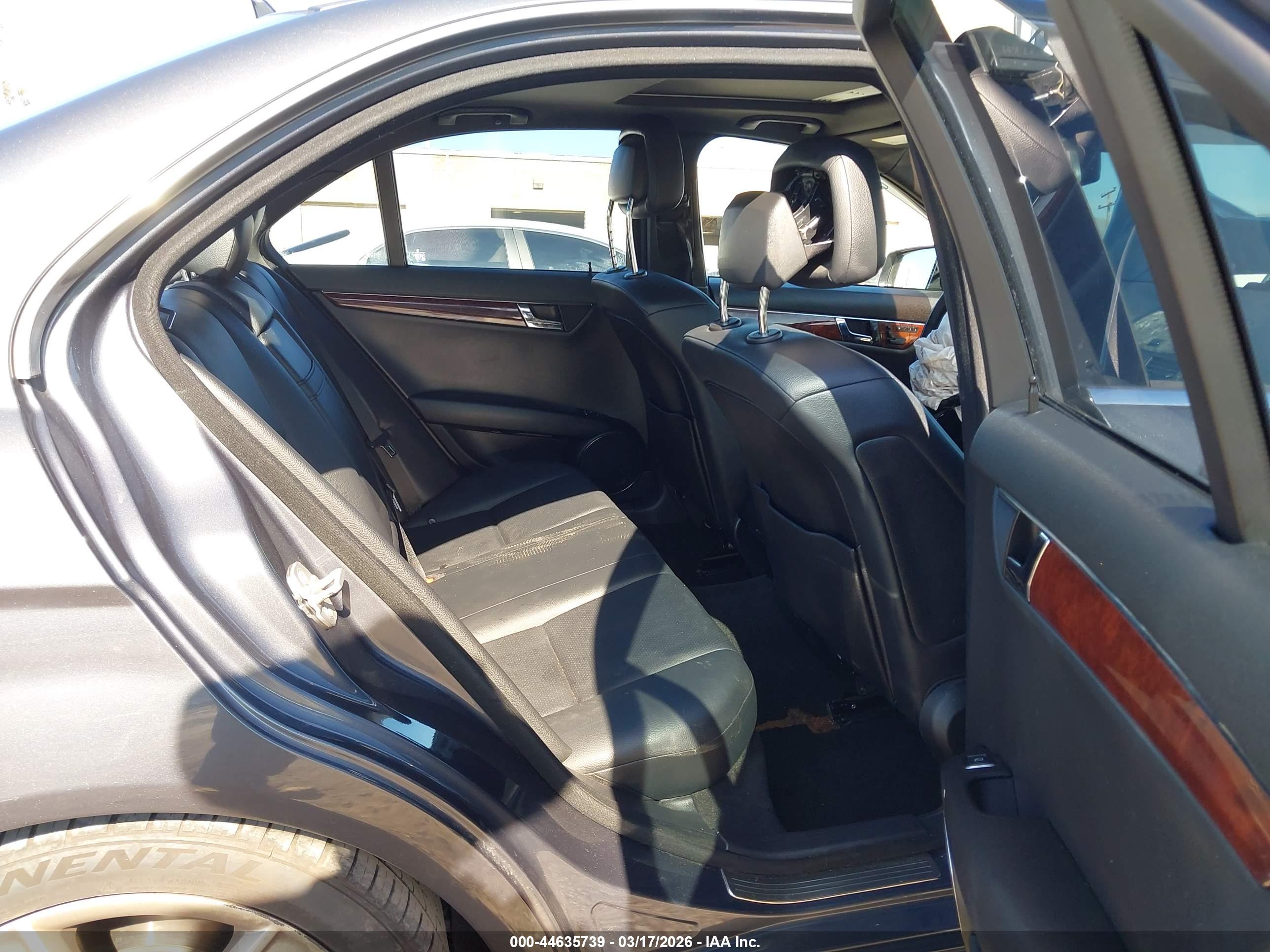 MERCEDES-BENZ C image 8