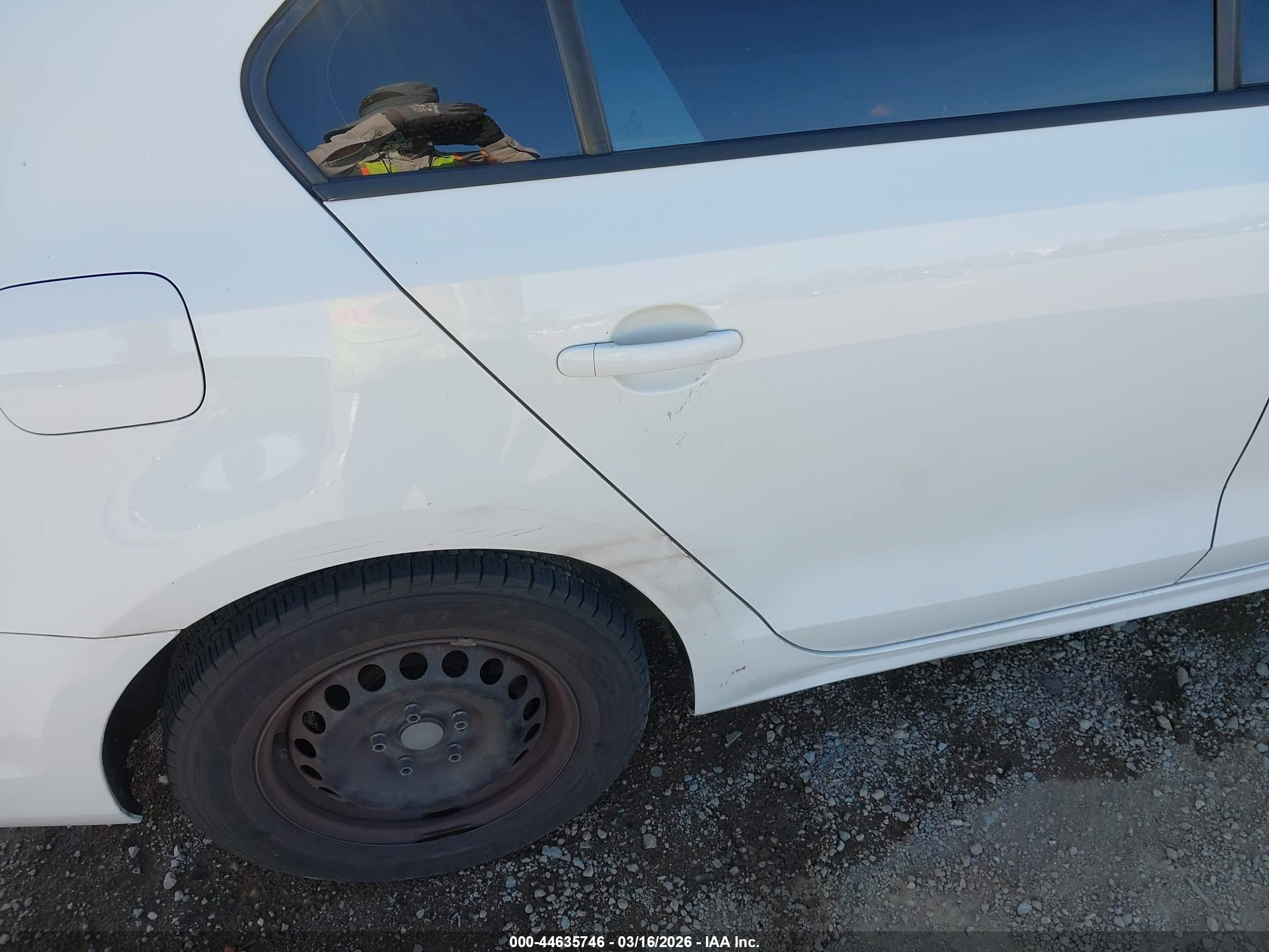 VOLKSWAGEN JETTA image 6