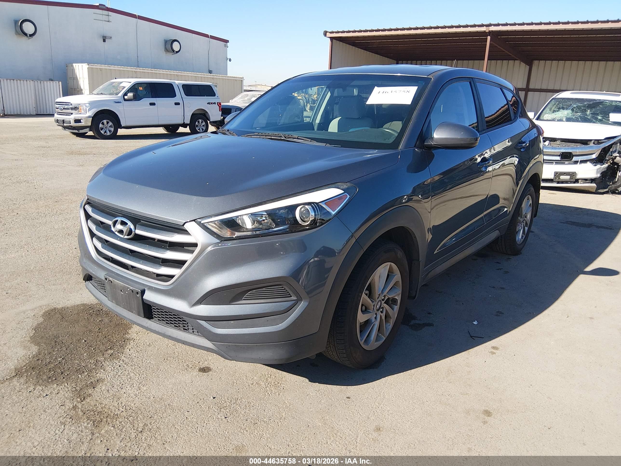 HYUNDAI TUCSON image 2
