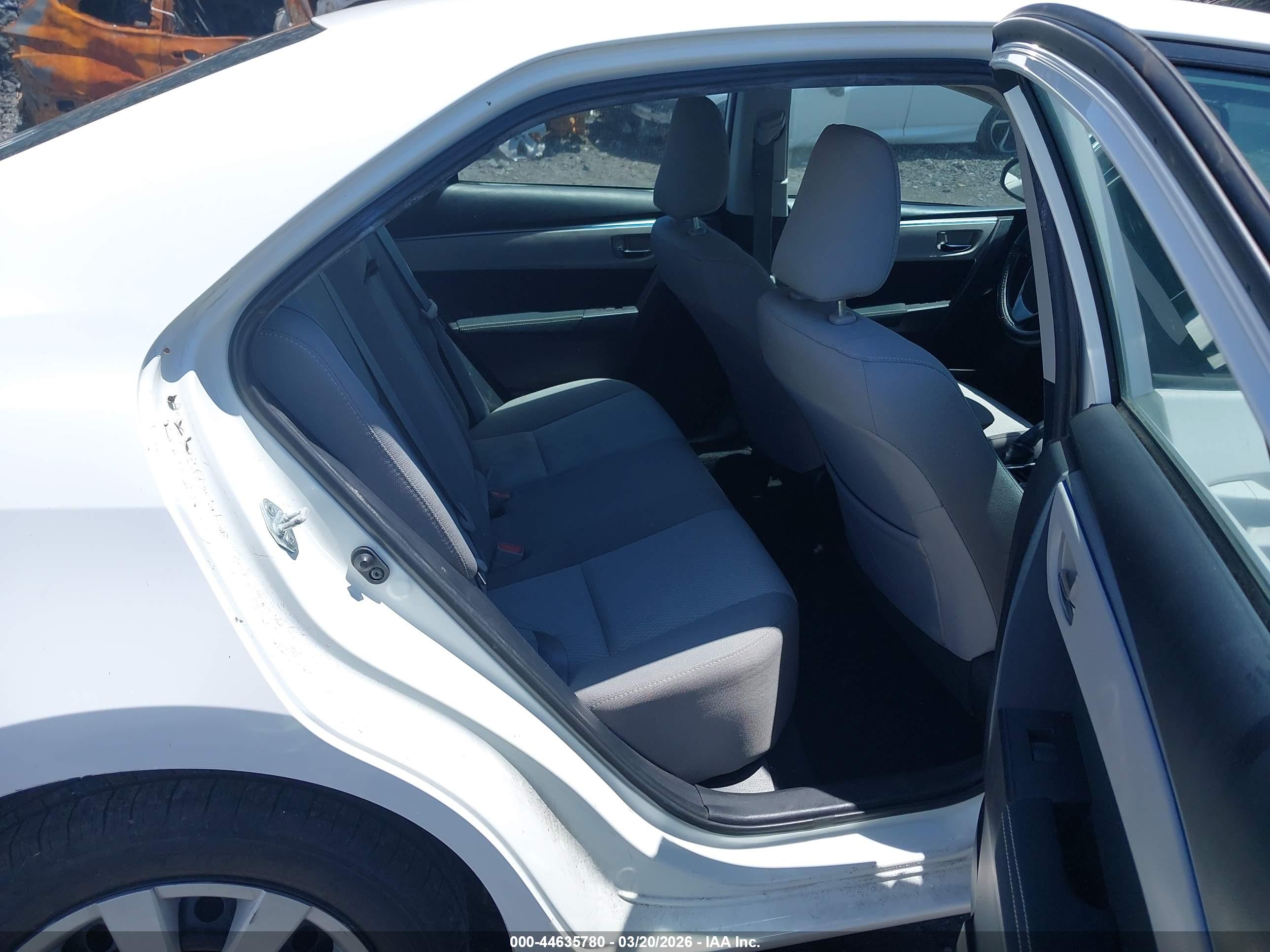 TOYOTA COROLLA image 8