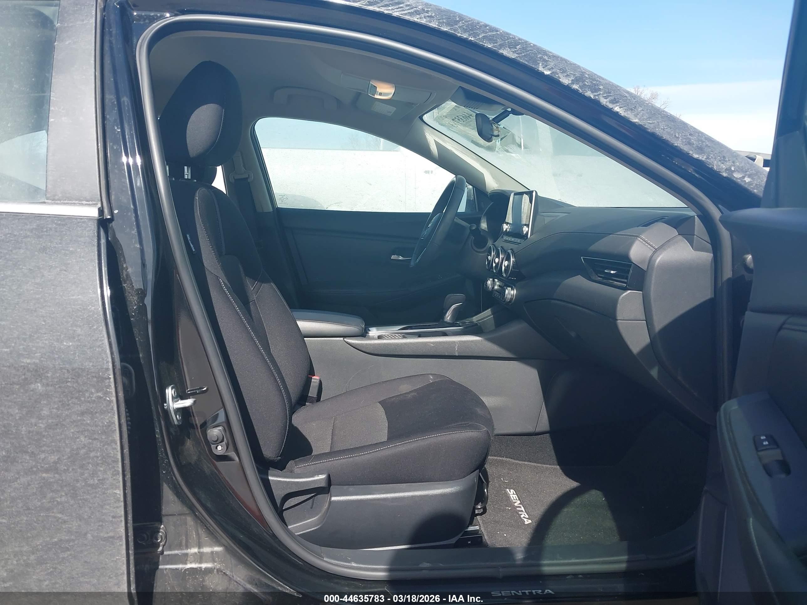 NISSAN SENTRA image 5