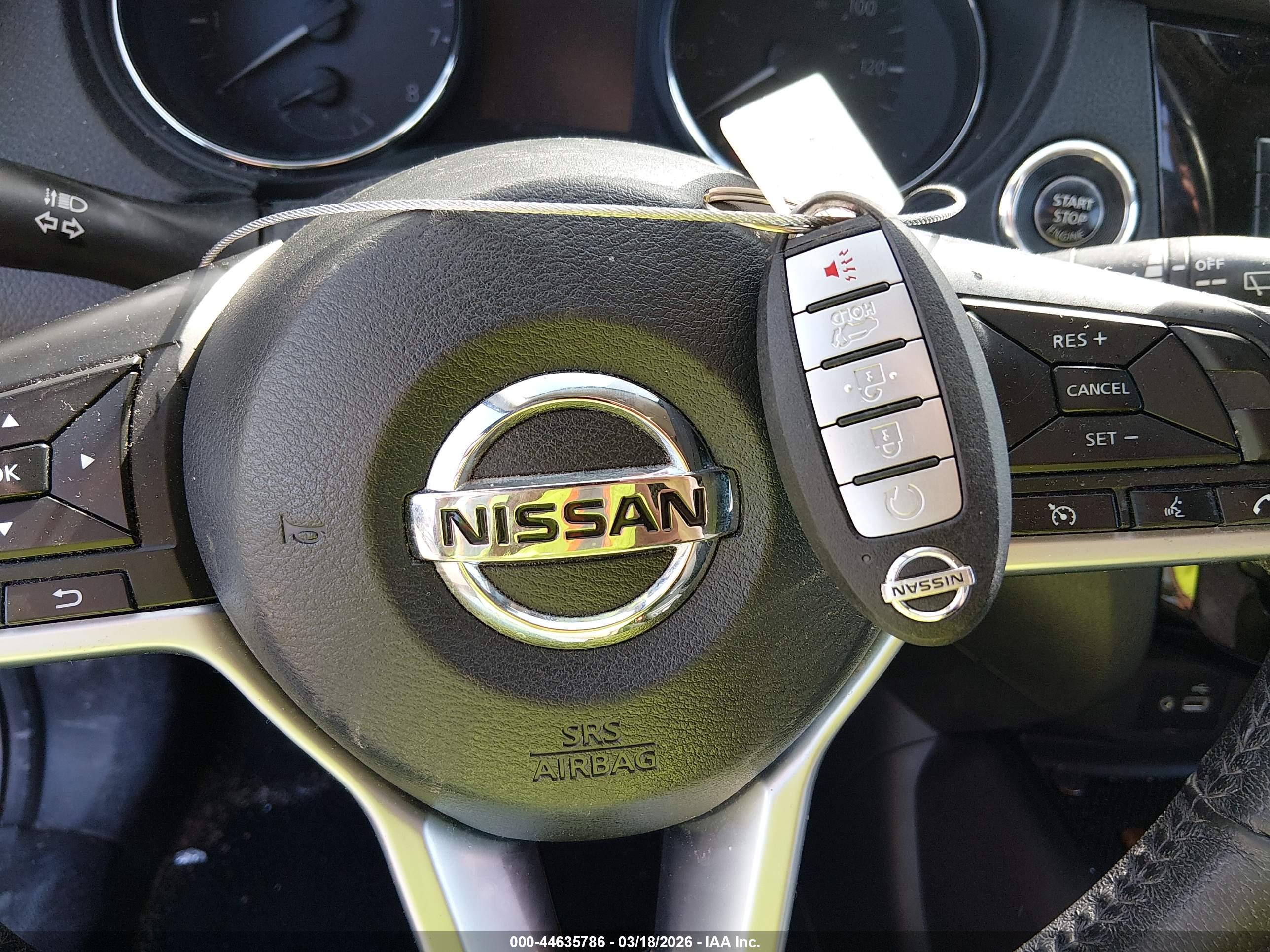 NISSAN ROGUE image 11