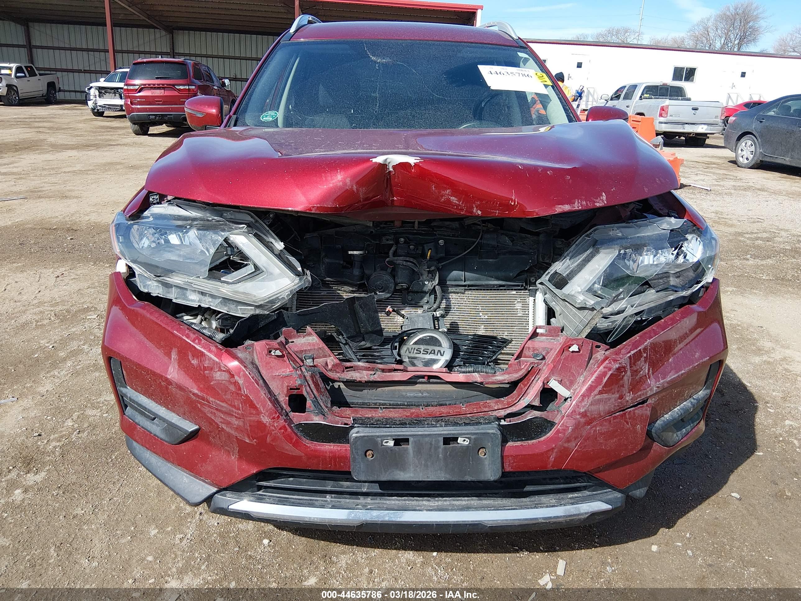 NISSAN ROGUE image 6
