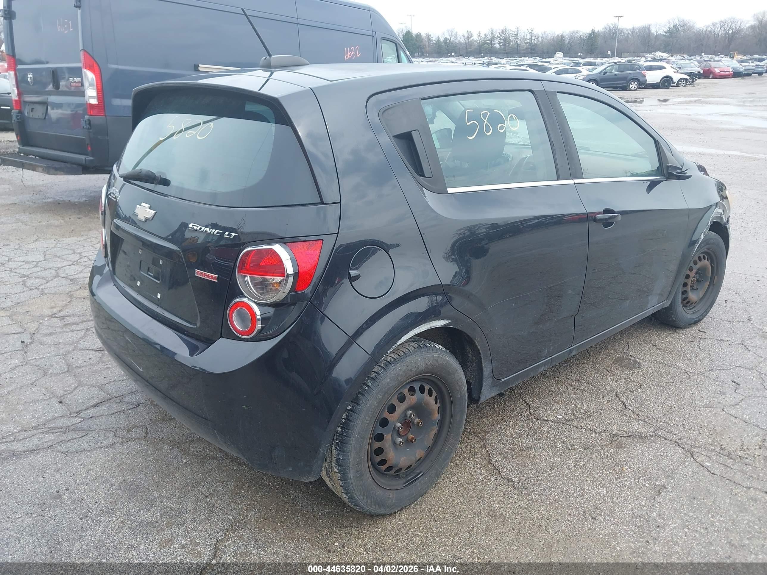 CHEVROLET SONIC image 4