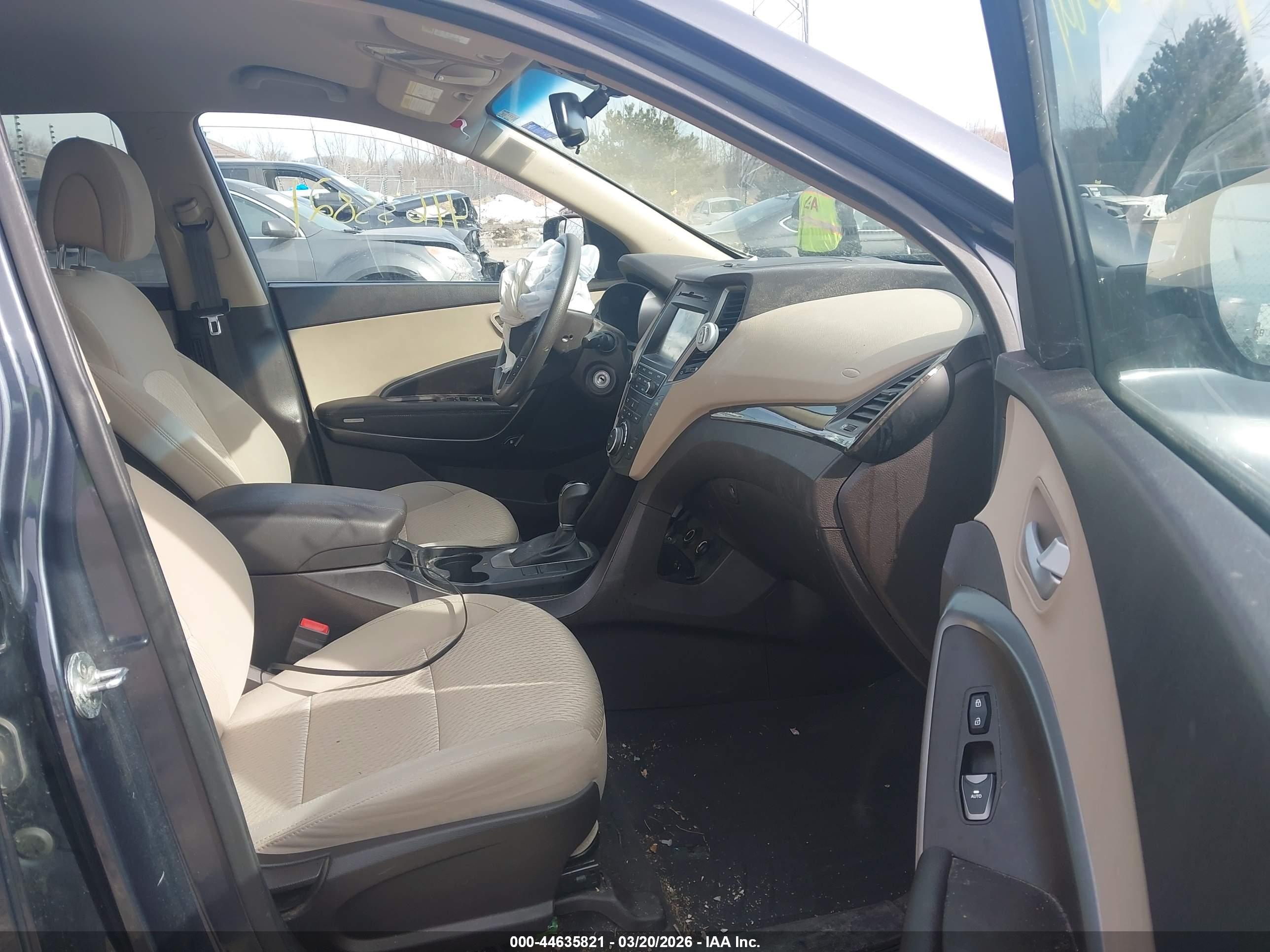 HYUNDAI SANTA image 5