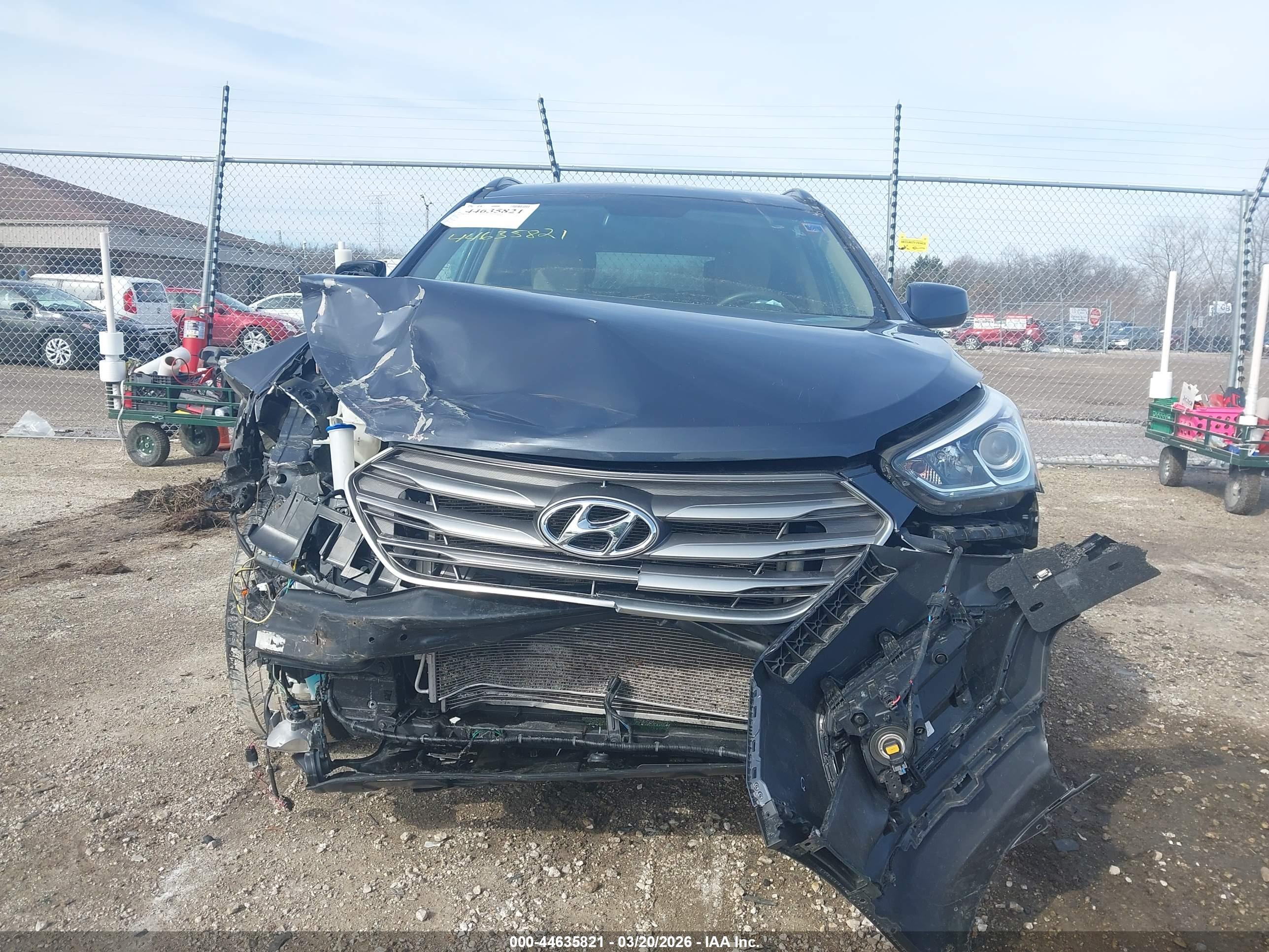 HYUNDAI SANTA image 6