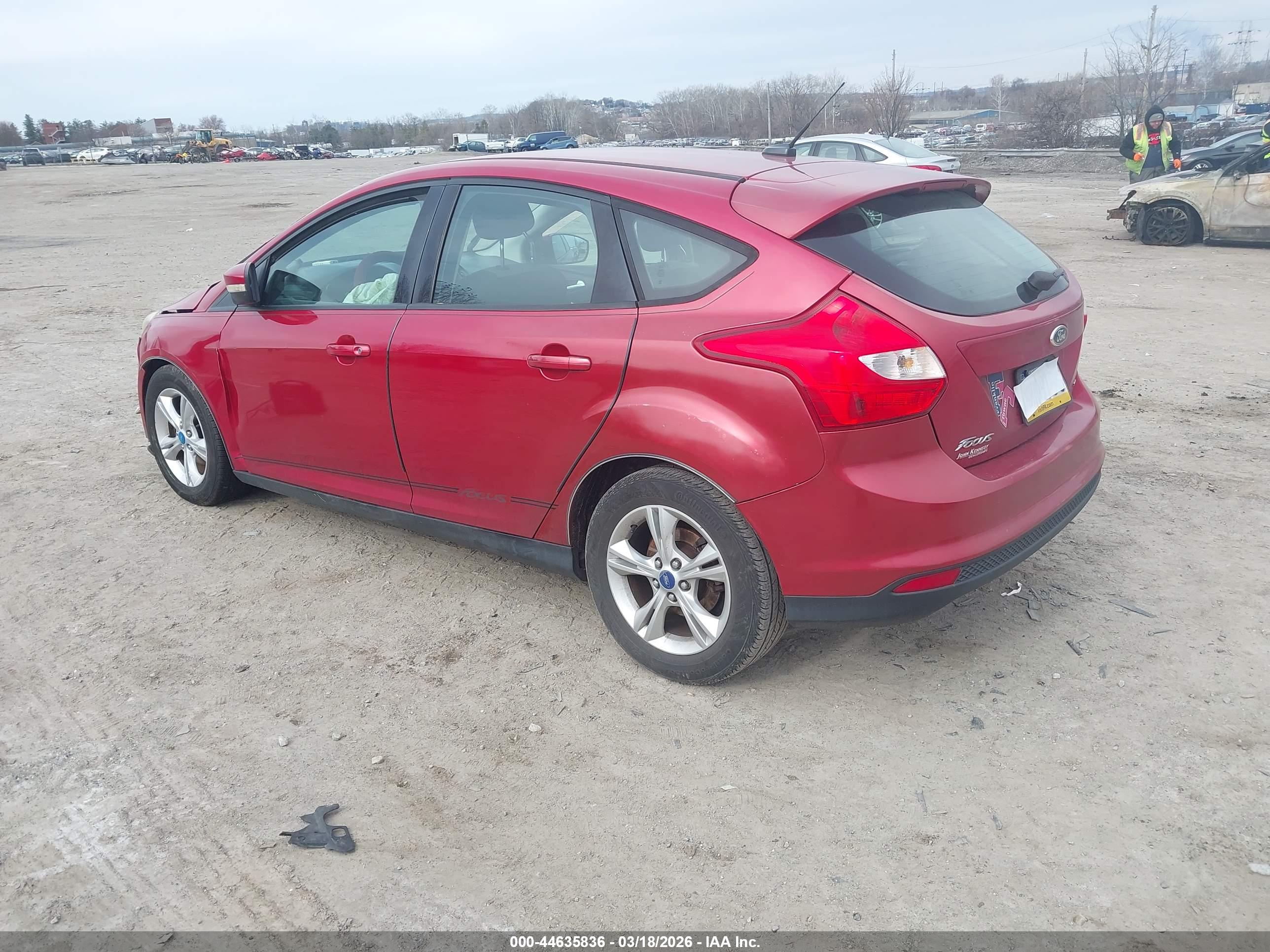 FORD FOCUS image 3