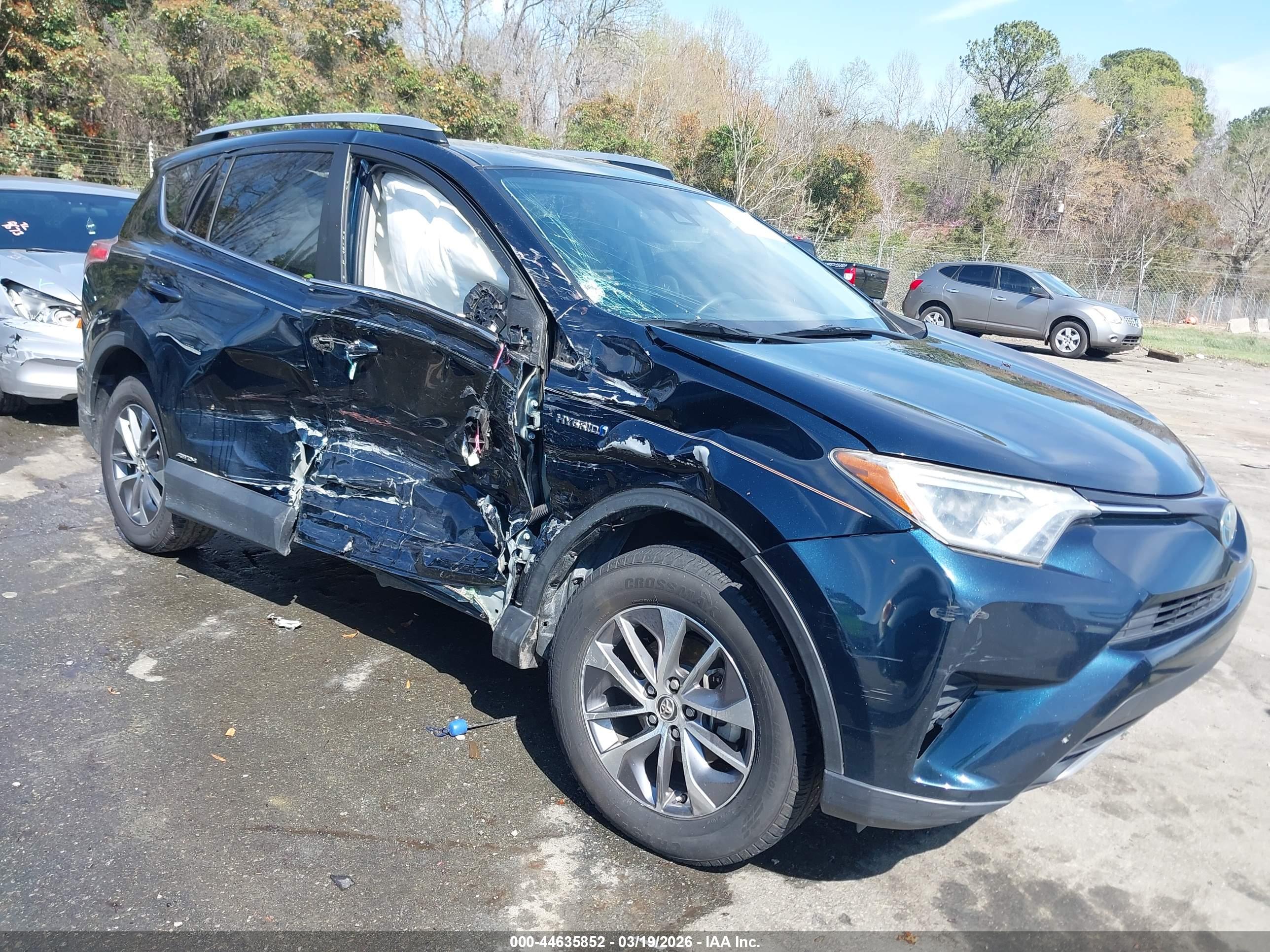 TOYOTA RAV4 image 6