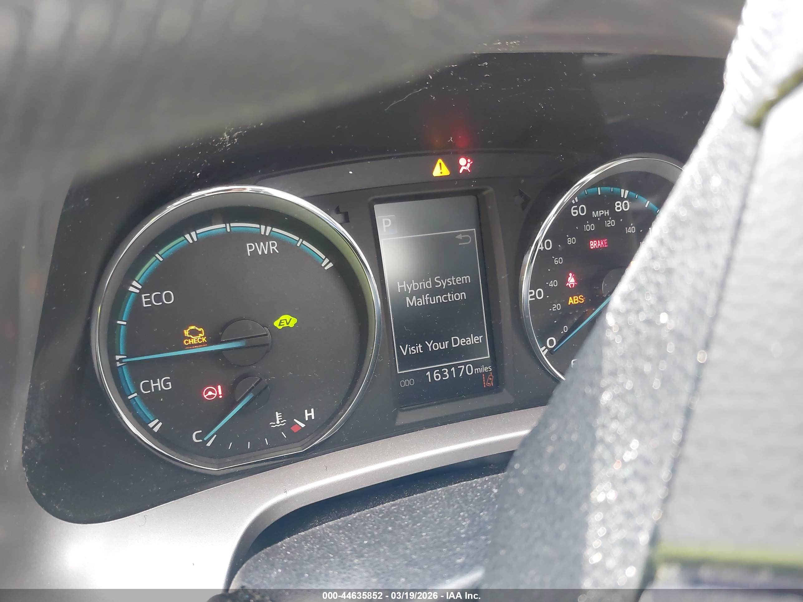 TOYOTA RAV4 image 7
