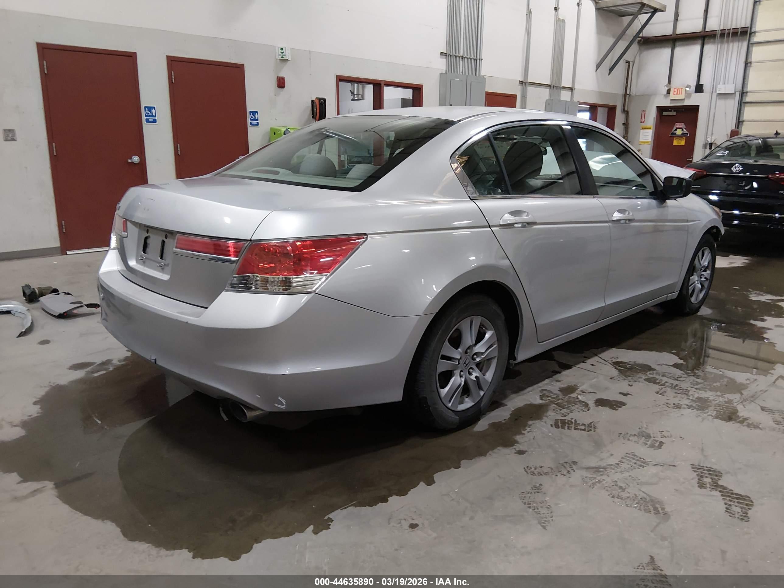 HONDA ACCORD image 4