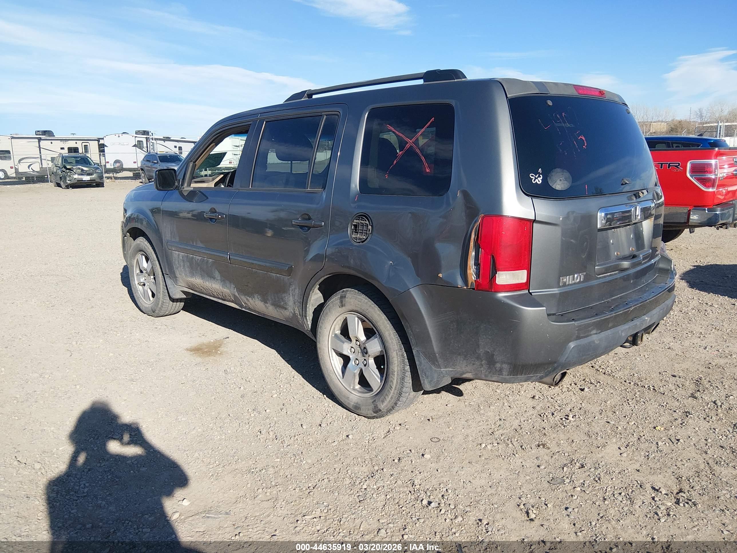 HONDA PILOT image 3