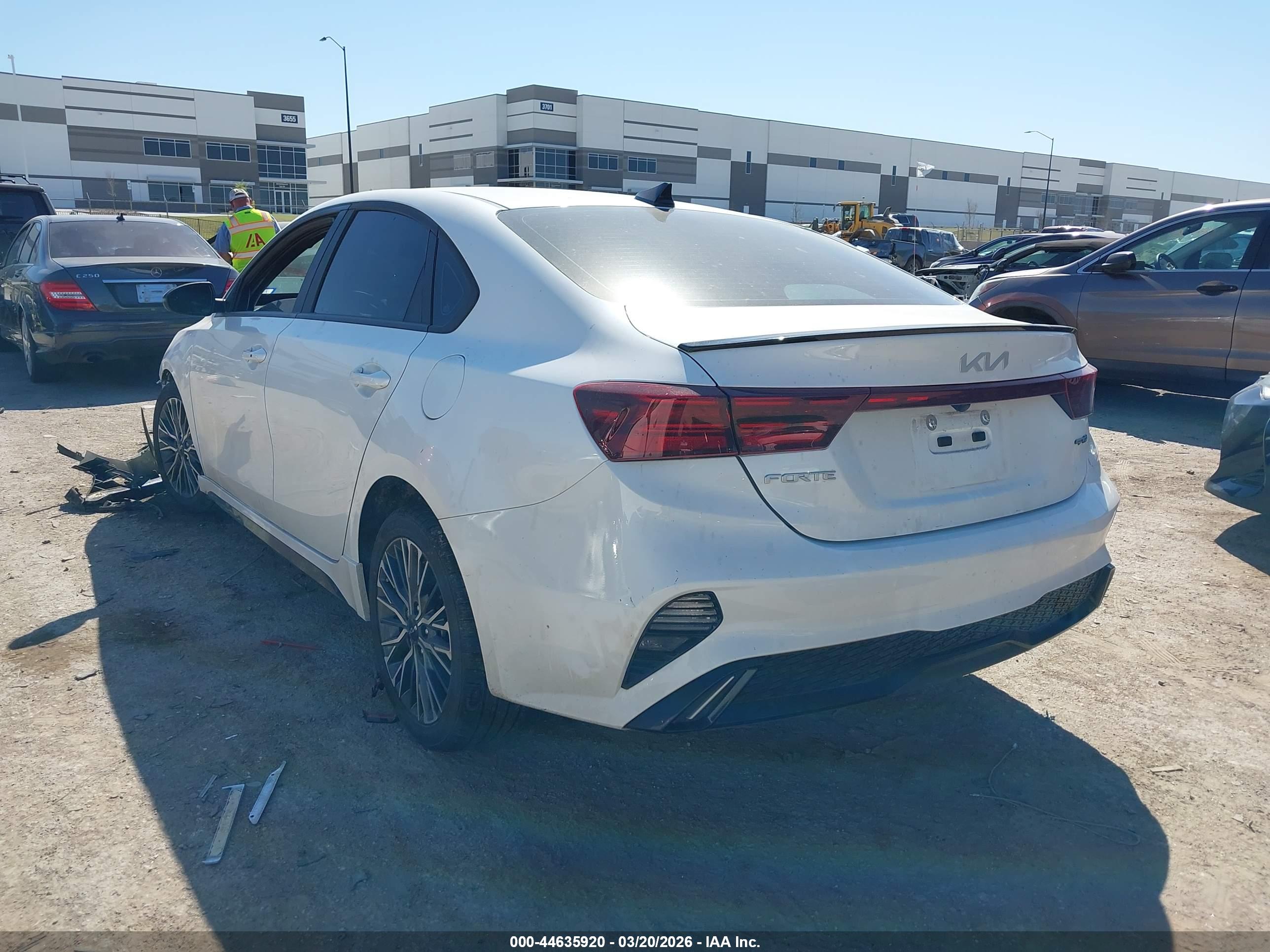 KIA FORTE image 3