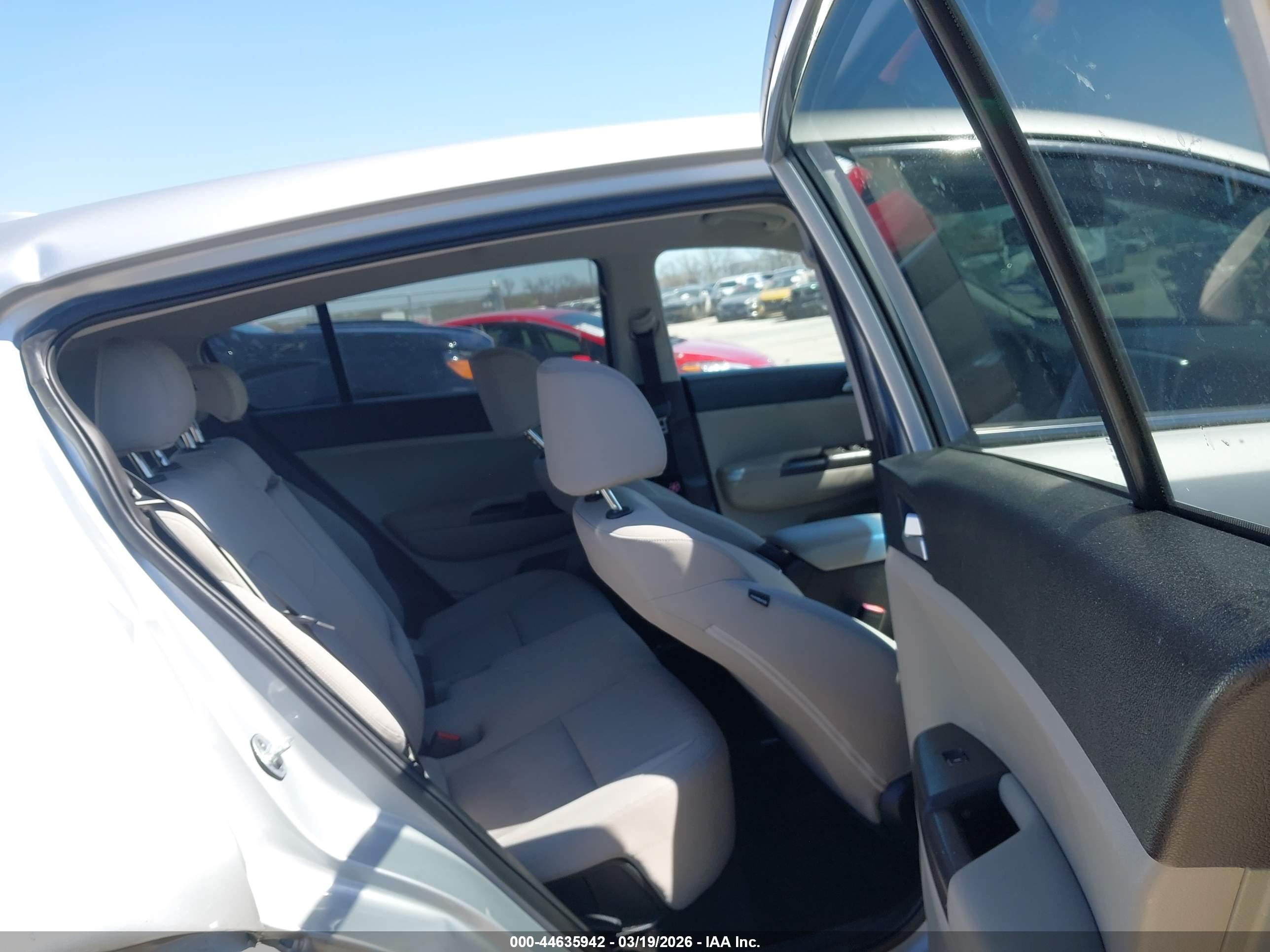 KIA SPORTAGE image 8