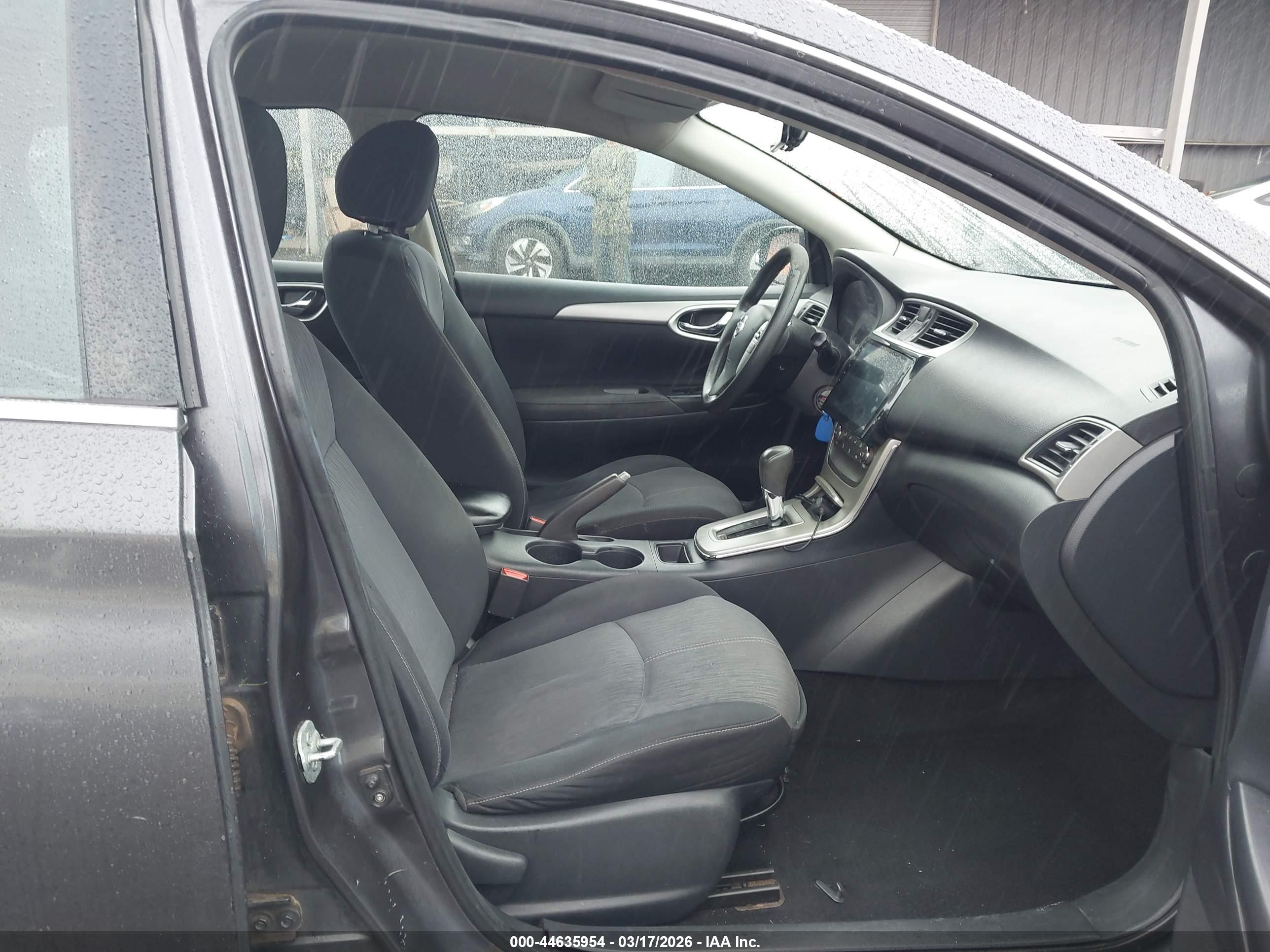 NISSAN SENTRA image 5