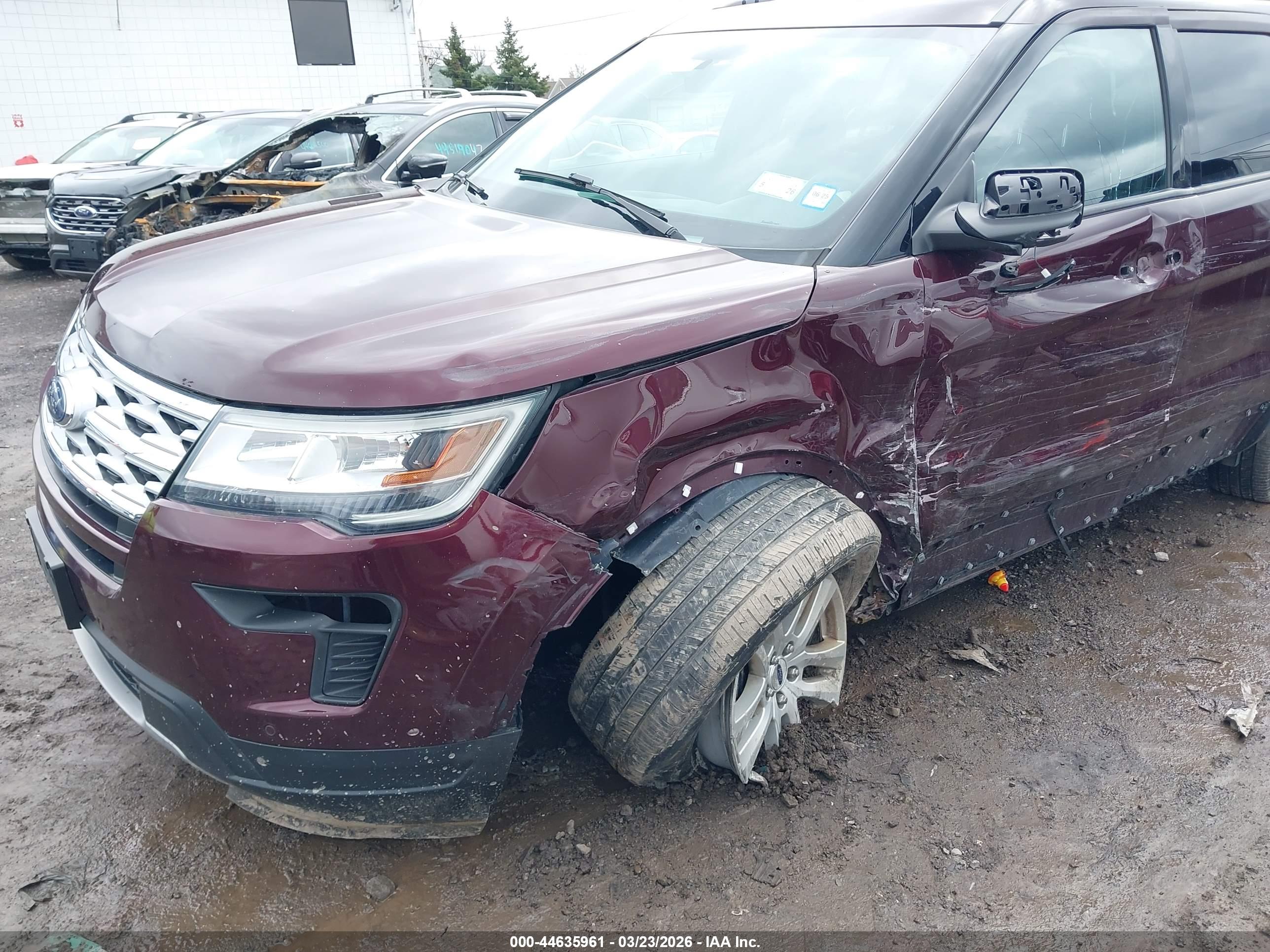 FORD EXPLORER image 6