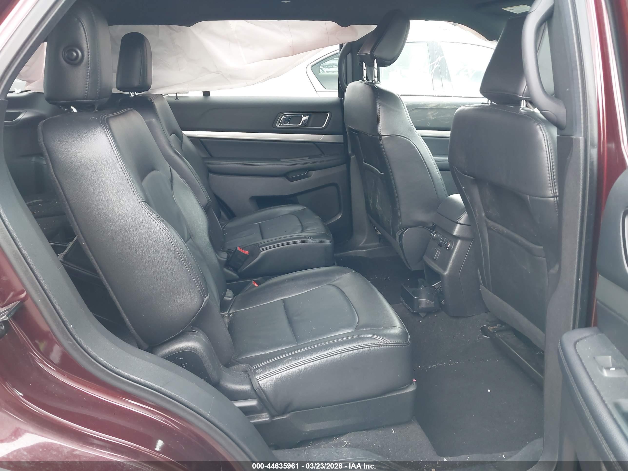 FORD EXPLORER image 8
