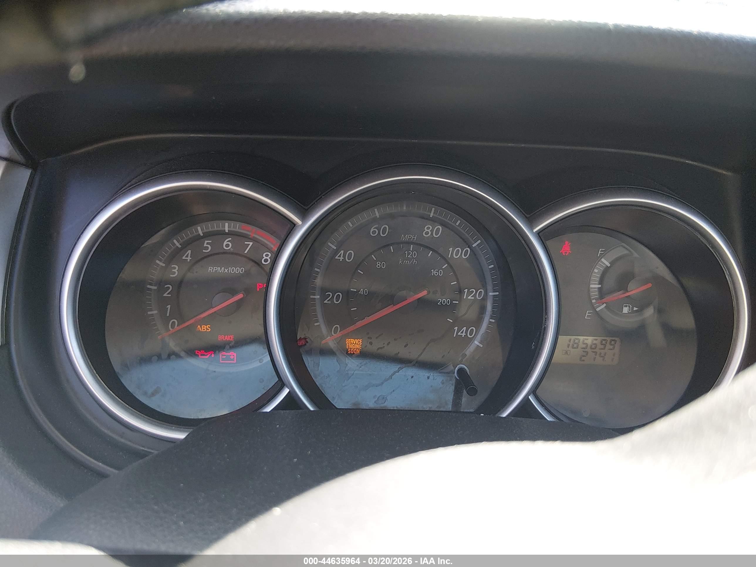 NISSAN VERSA image 7