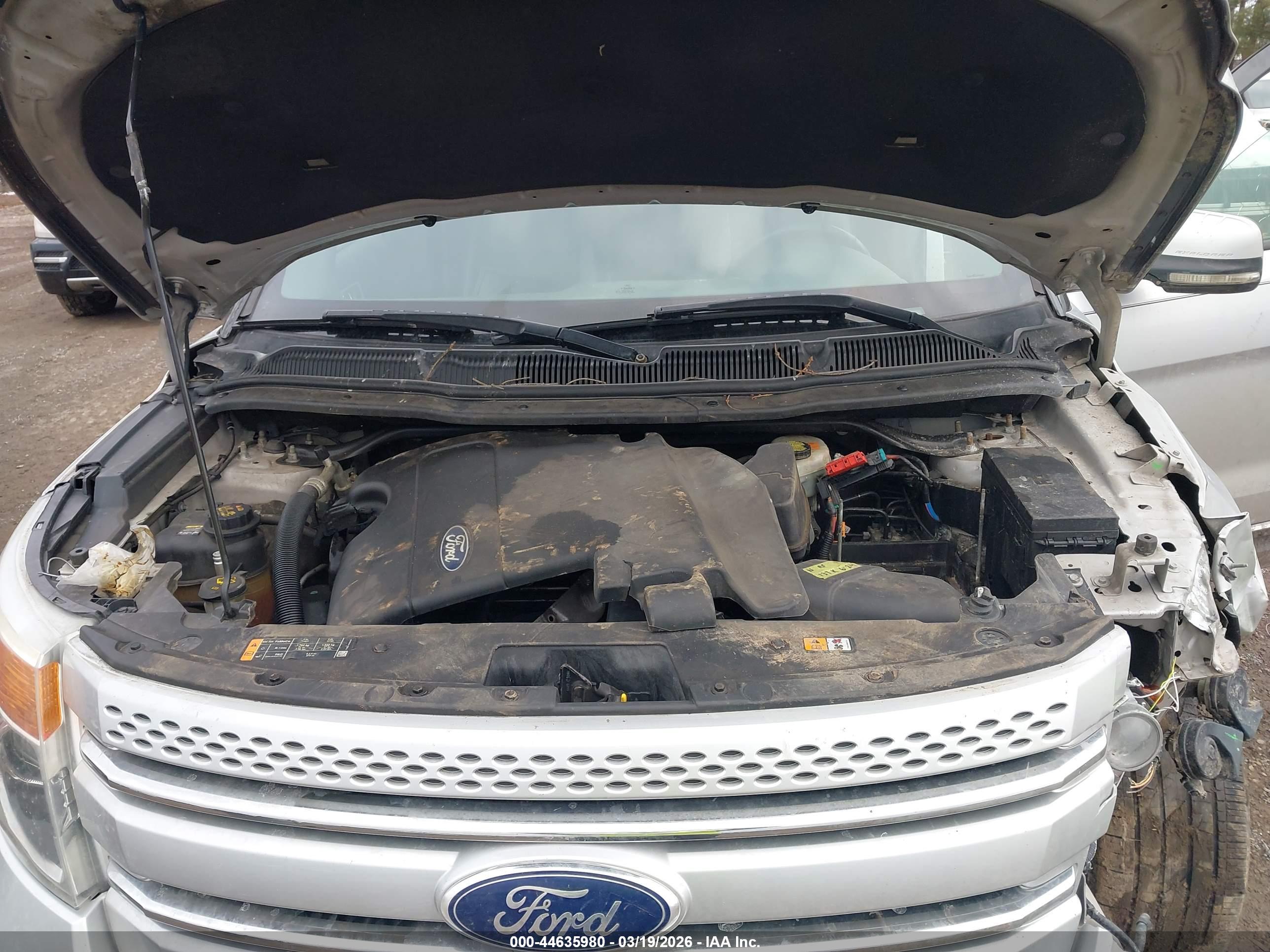 FORD EXPLORER image 10