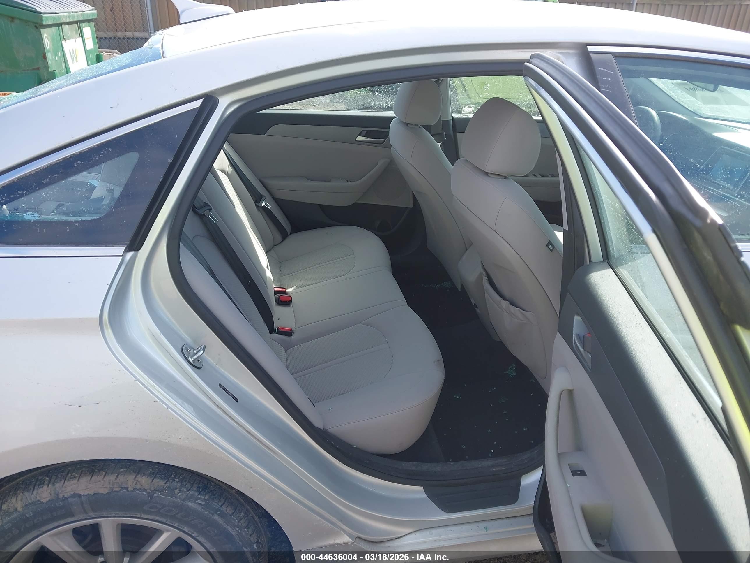 HYUNDAI SONATA image 8